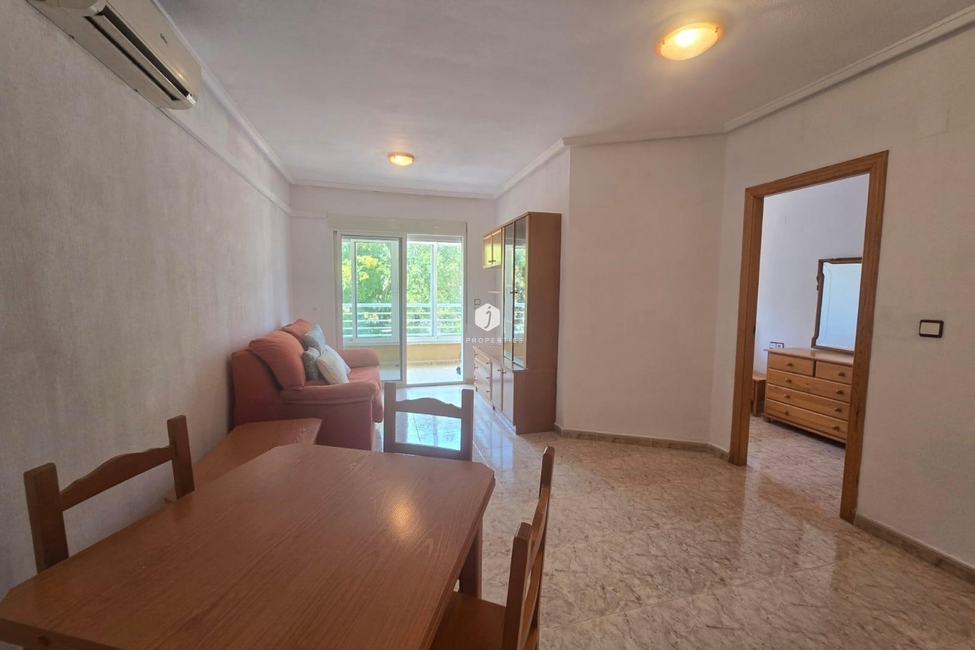D'occasion - Appartement -
Torrevieja - Habaneras