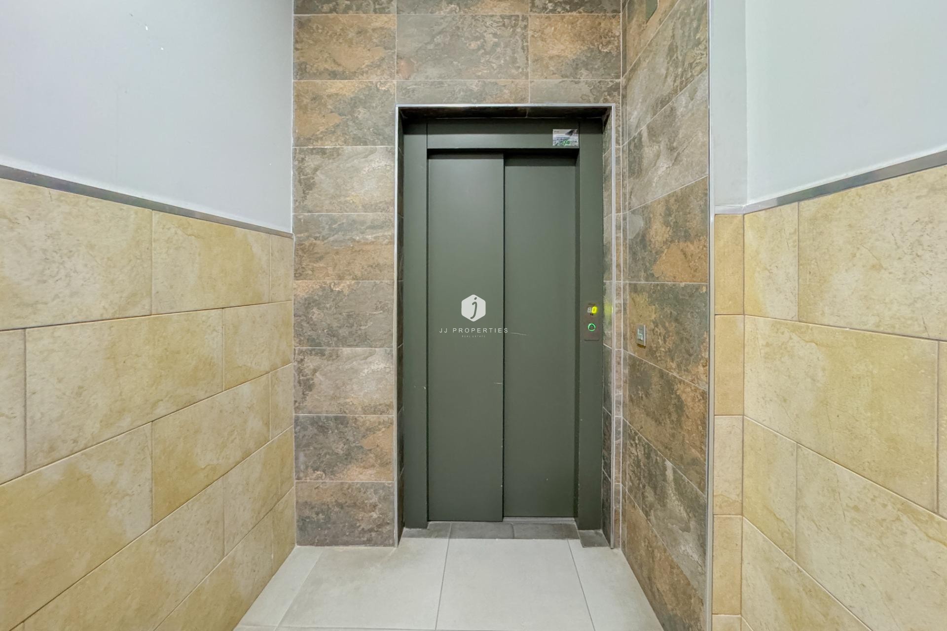 D'occasion - Appartement -
Torrevieja - La Mata Pueblo