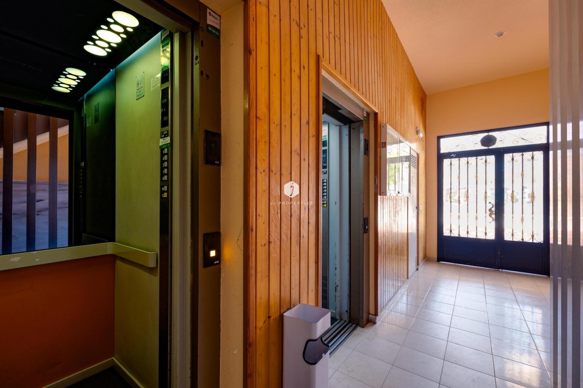D'occasion - Appartement -
Torrevieja - La Mata Pueblo
