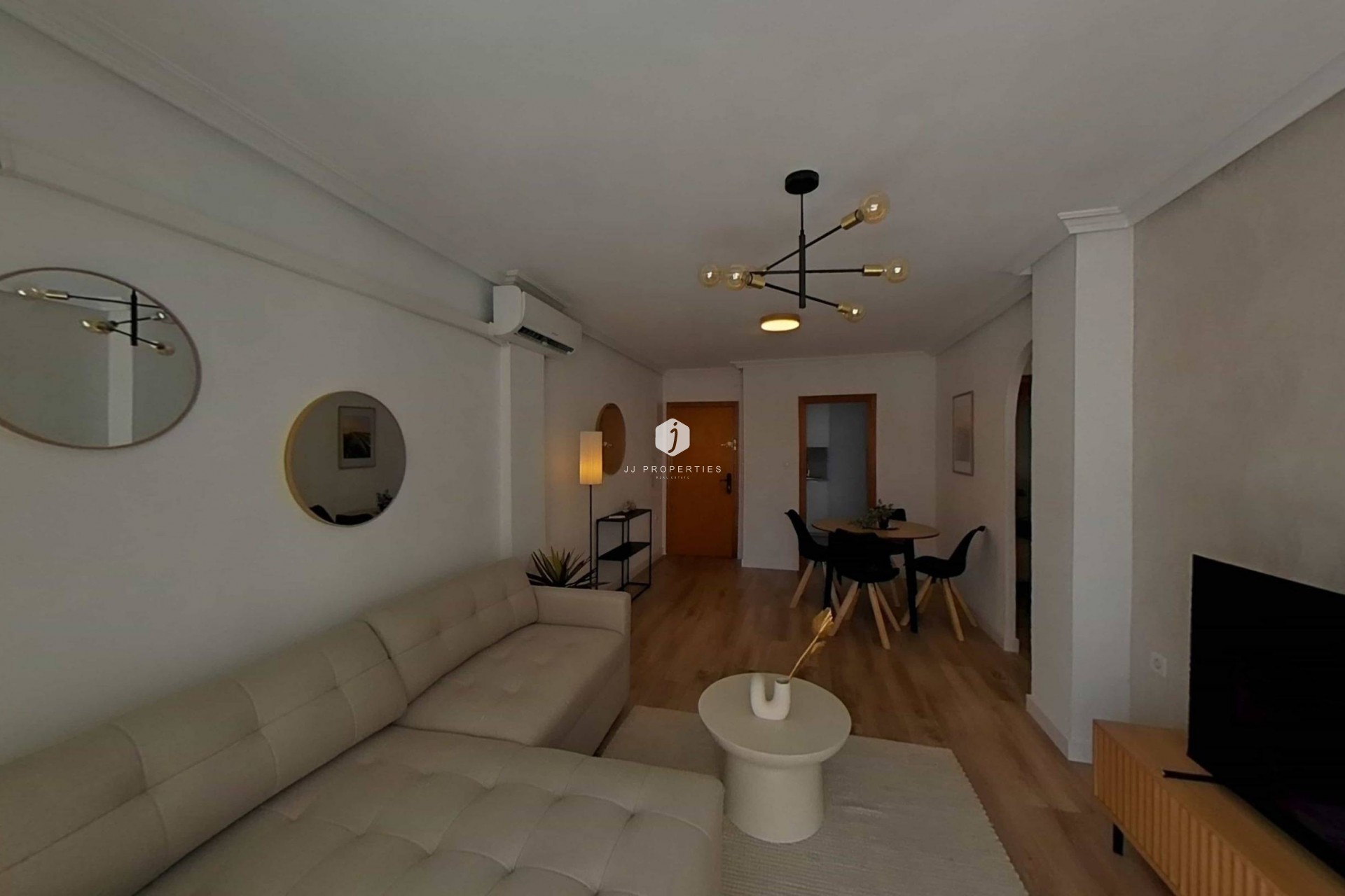 D'occasion - Appartement -
Torrevieja - La Mata Pueblo