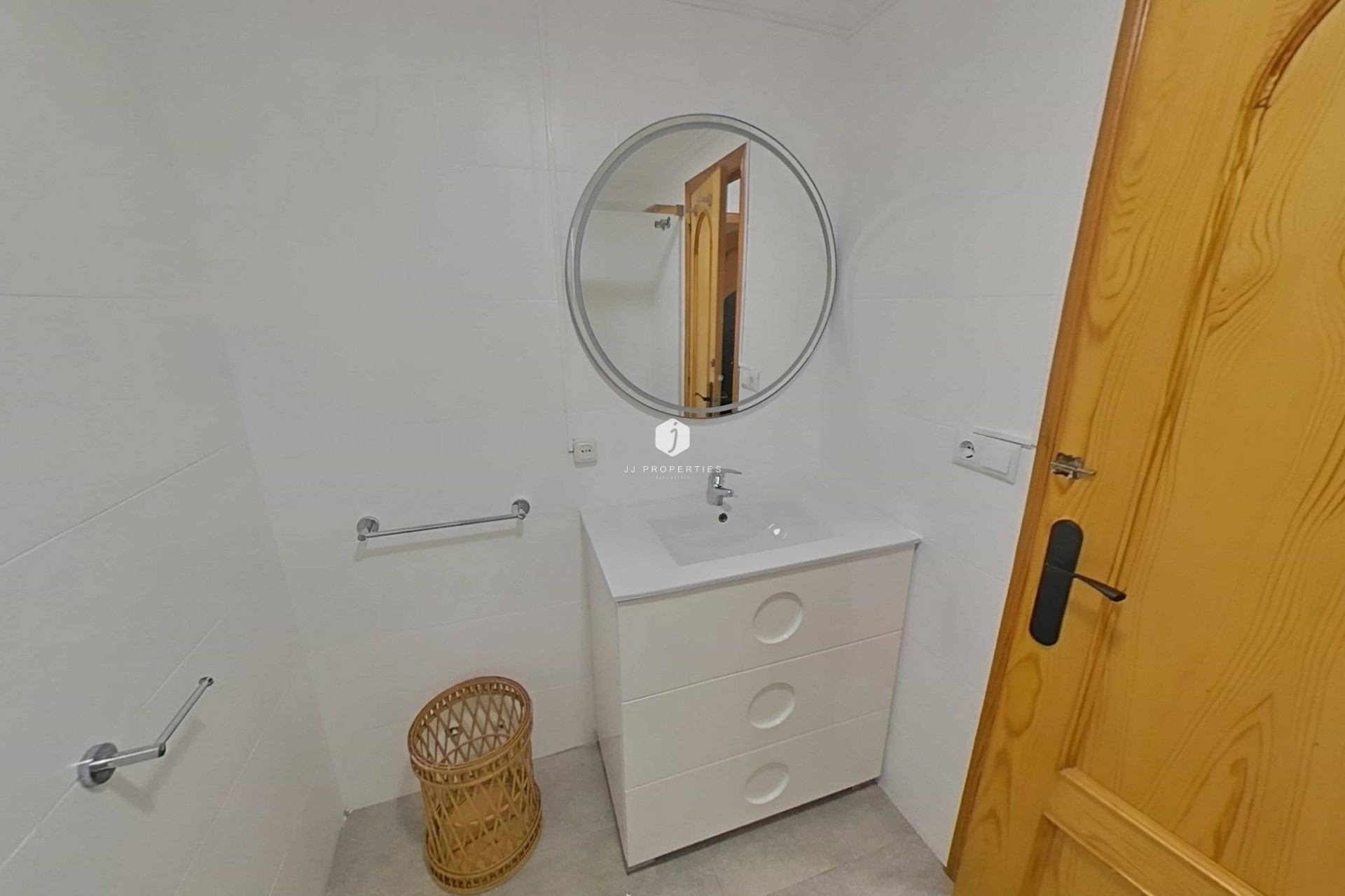 D'occasion - Appartement -
Torrevieja - La Mata Pueblo