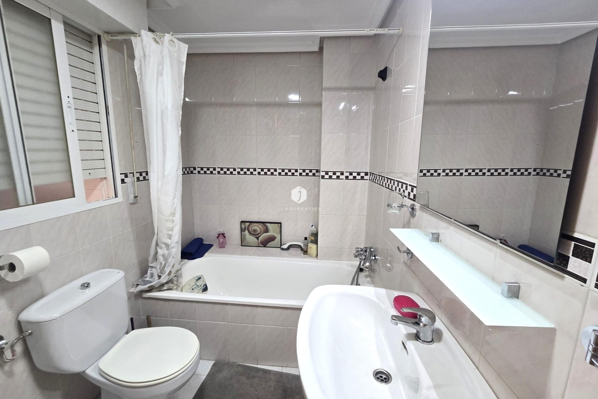 D'occasion - Appartement -
Torrevieja - La Mata Pueblo