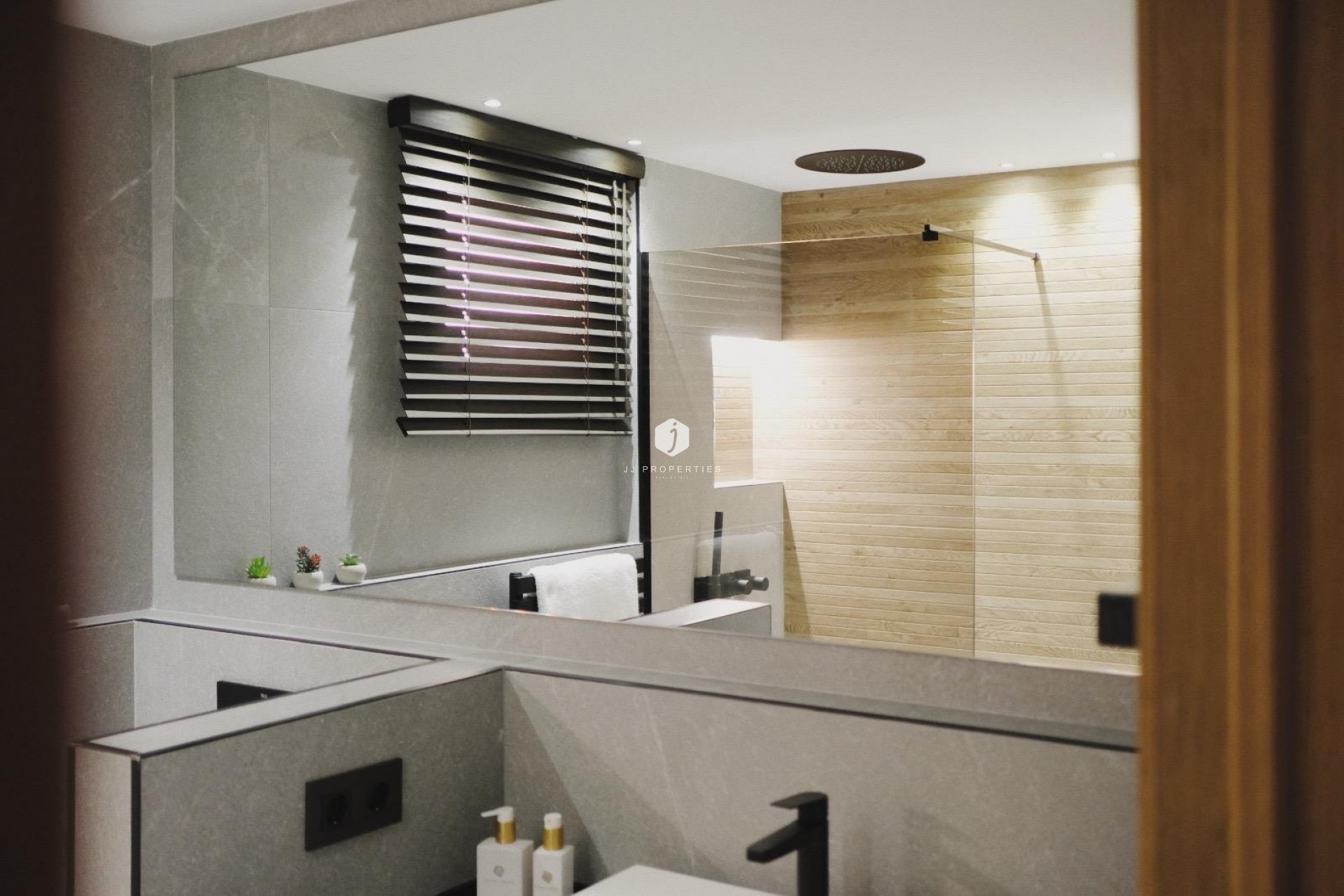 D'occasion - Appartement -
Torrevieja - La veleta