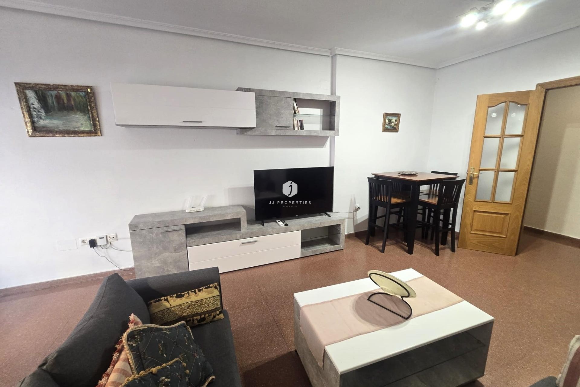 D'occasion - Appartement -
Torrevieja - Las Piscinas Naturales