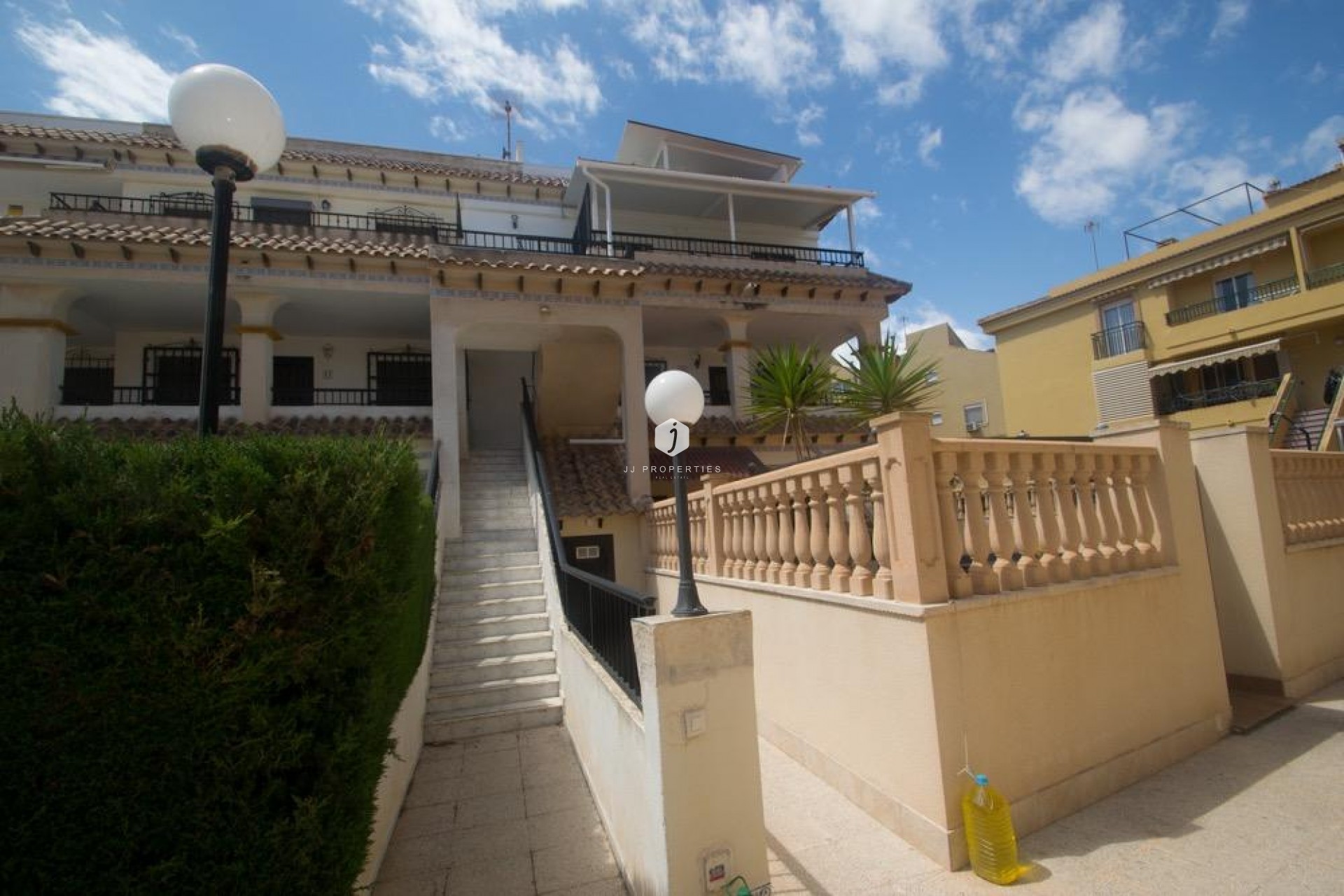D'occasion - Appartement -
Torrevieja - Mar Azul