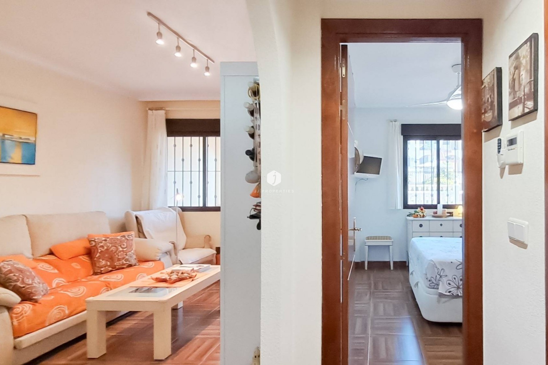 D'occasion - Appartement -
Torrevieja - Parque Acuático - Sector 25