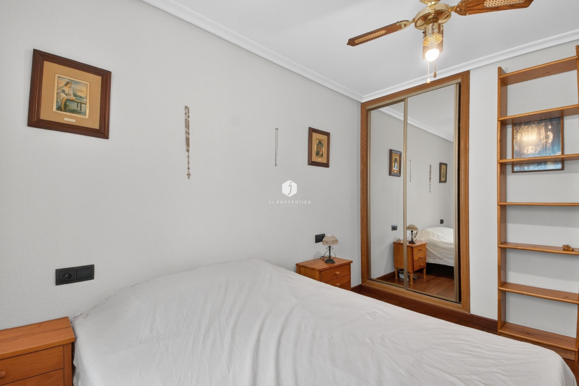 D'occasion - Appartement -
Torrevieja - Parque las naciones
