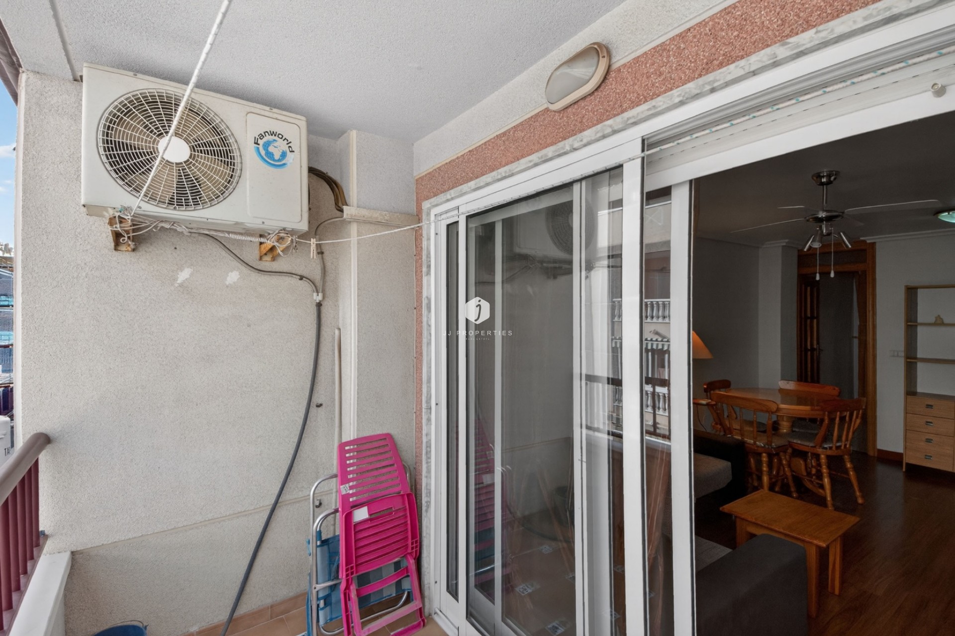 D'occasion - Appartement -
Torrevieja - Parque las naciones