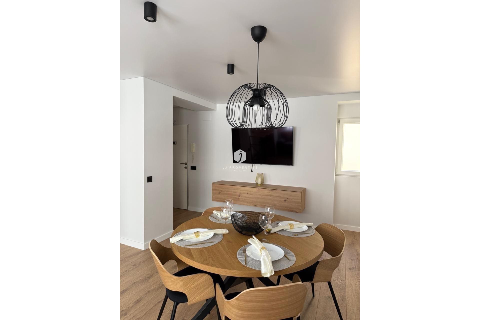 D'occasion - Appartement -
Torrevieja - Paseo maritimo