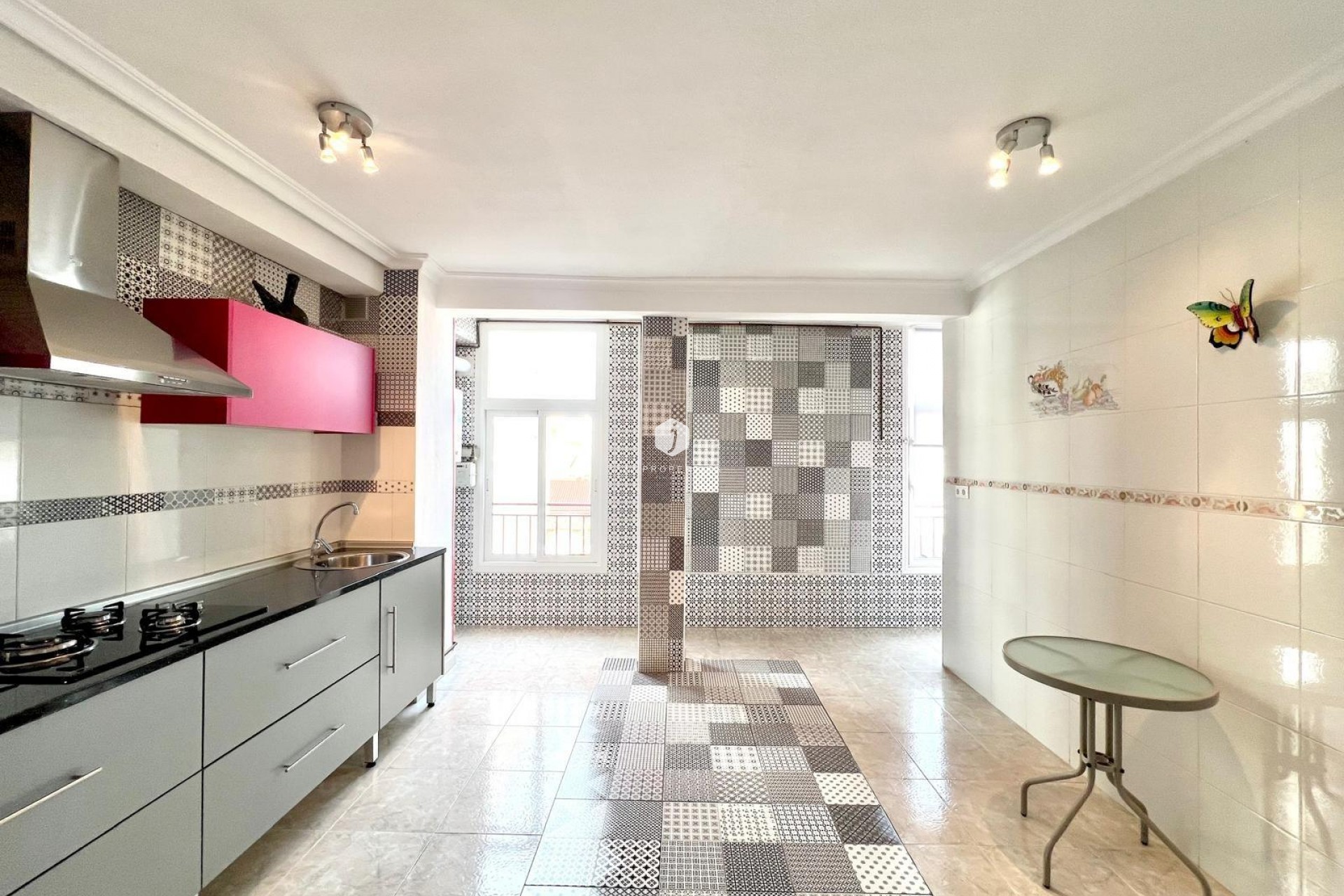 D'occasion - Appartement -
Torrevieja - Paseo maritimo