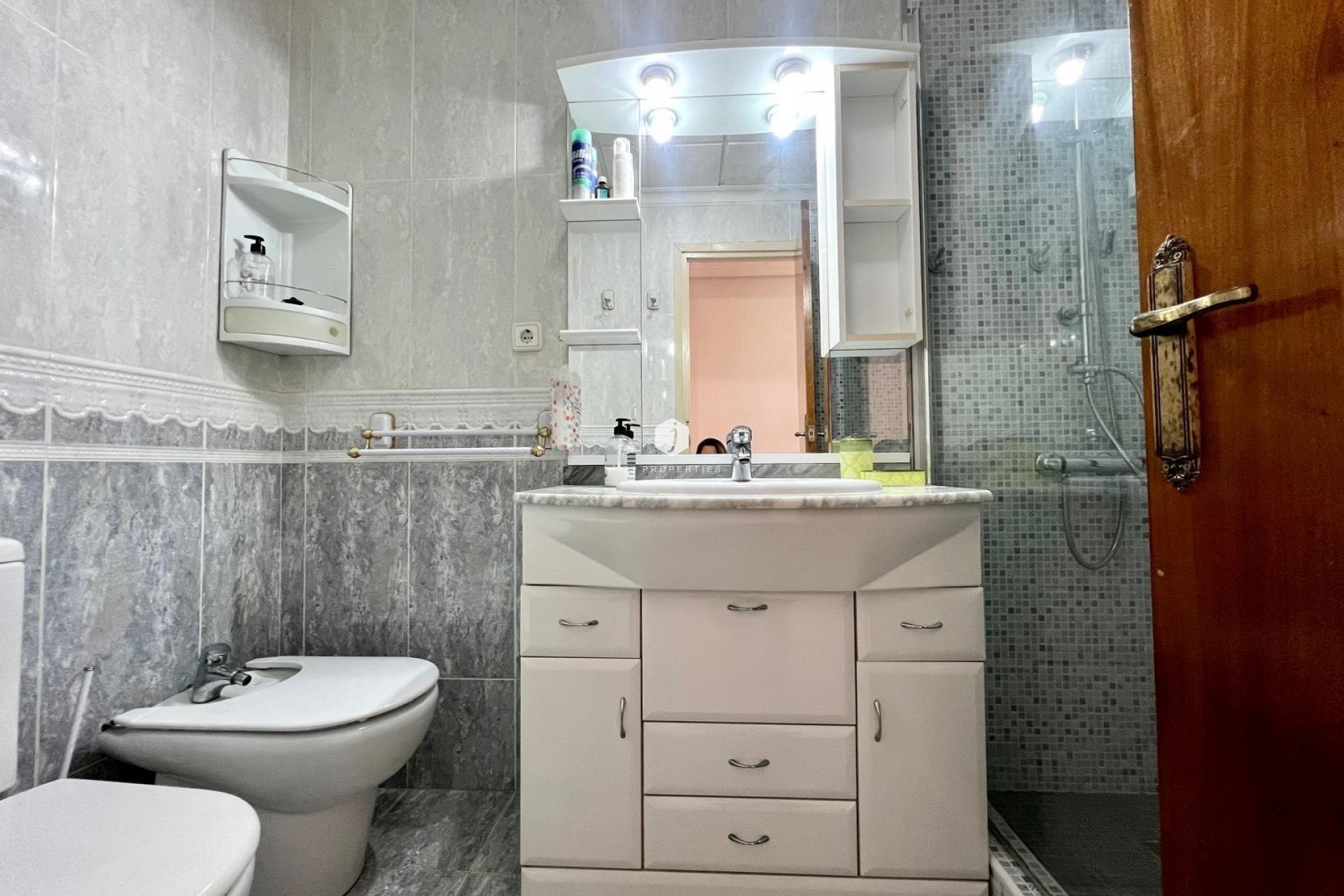 D'occasion - Appartement -
Torrevieja - Paseo maritimo