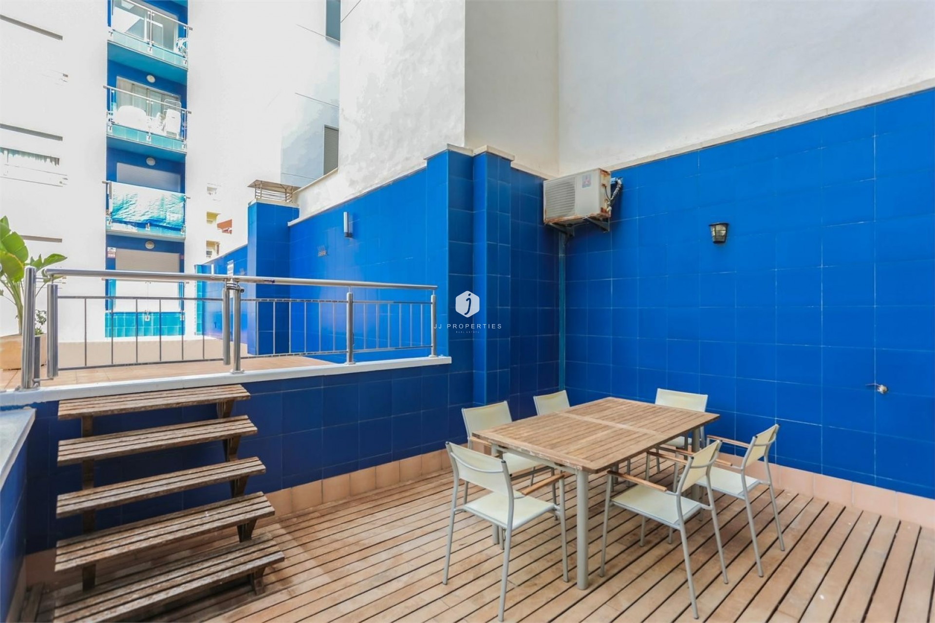 D'occasion - Appartement -
Torrevieja - Playa de los locos