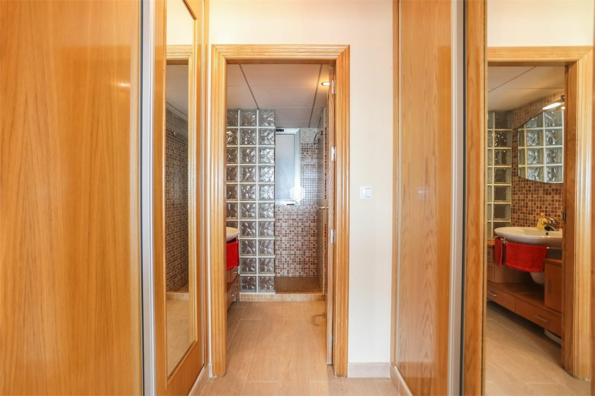 D'occasion - Appartement -
Torrevieja - Playa de los locos