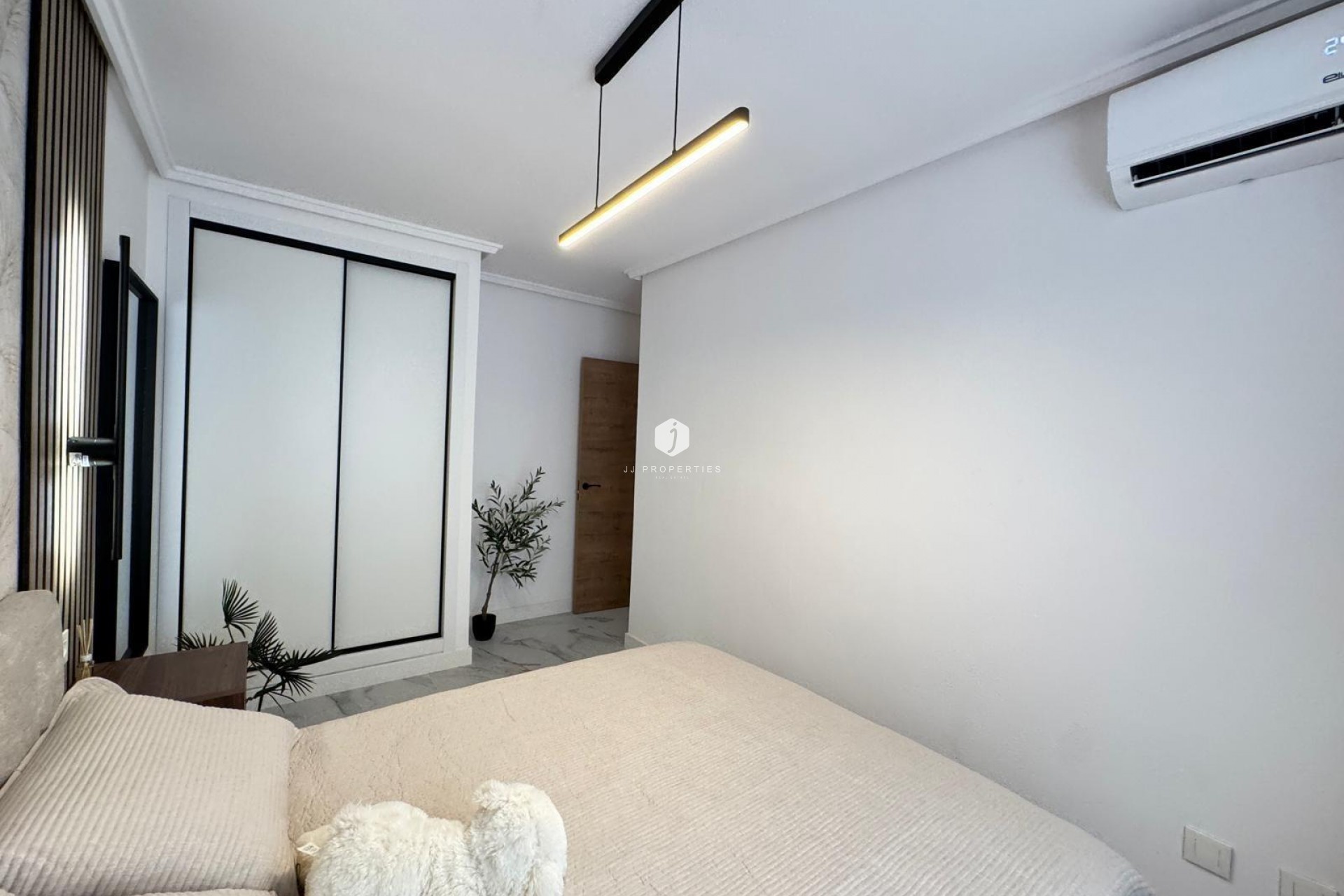 D'occasion - Appartement -
Torrevieja - Playa de los Locos