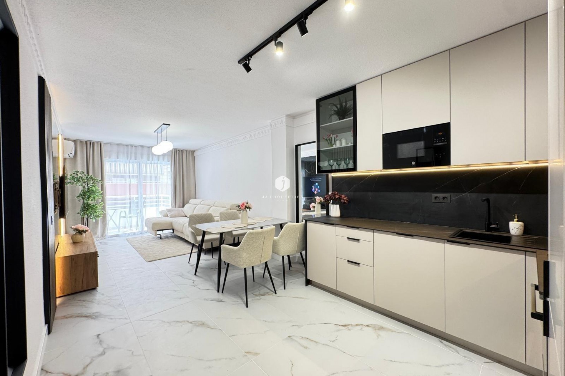 D'occasion - Appartement -
Torrevieja - Playa de los Locos