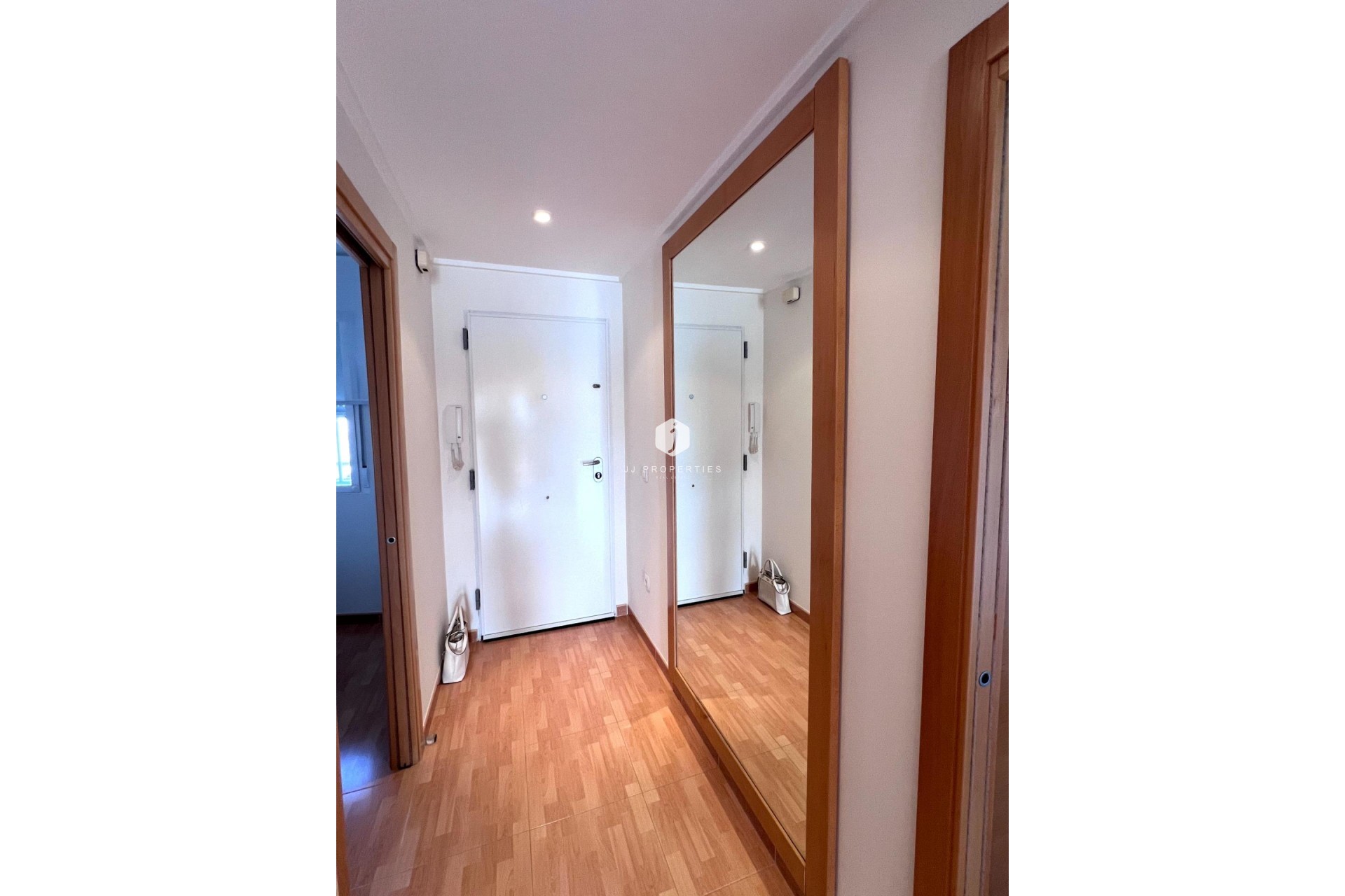 D'occasion - Appartement -
Torrevieja - Playa de los Locos