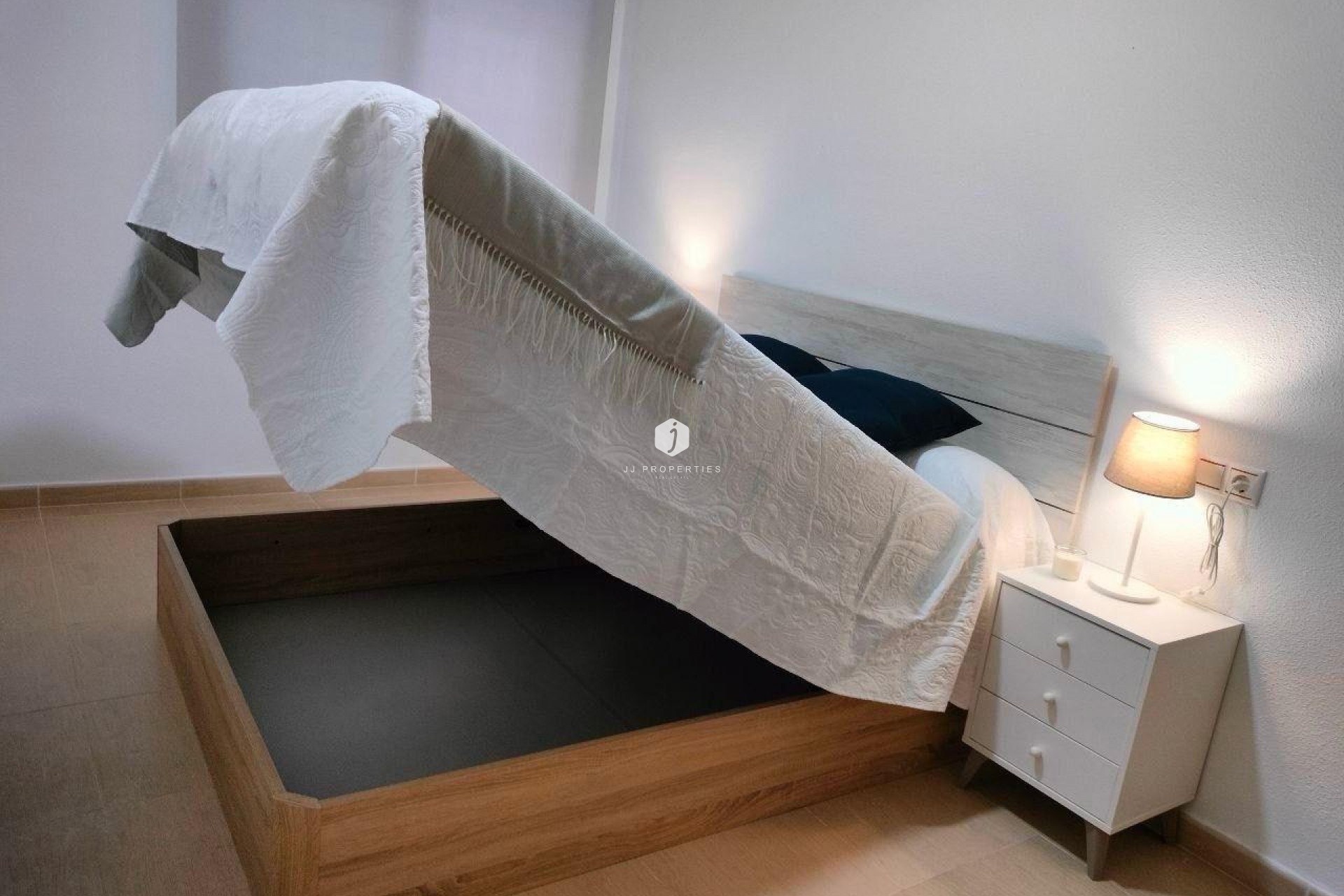 D'occasion - Appartement -
Torrevieja - Playa de los Locos