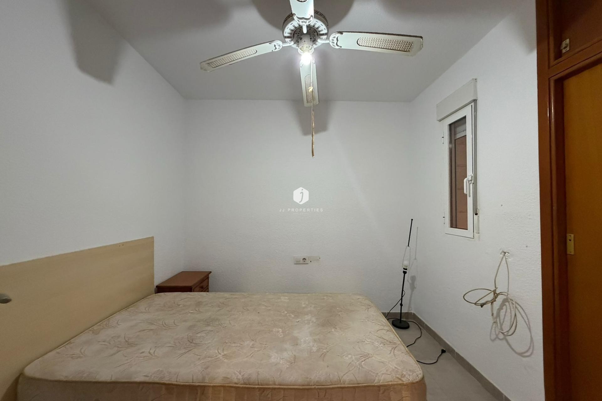 D'occasion - Appartement -
Torrevieja - Playa de los Locos