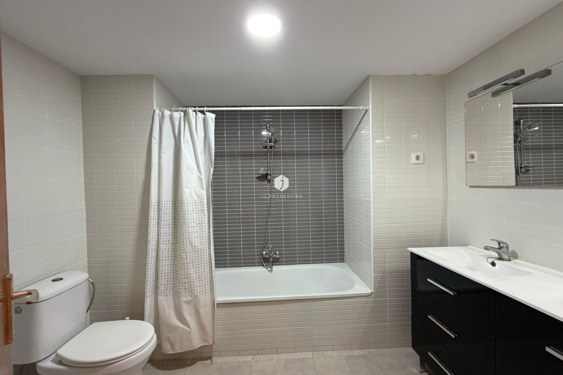 D'occasion - Appartement -
Torrevieja - Playa de los Locos