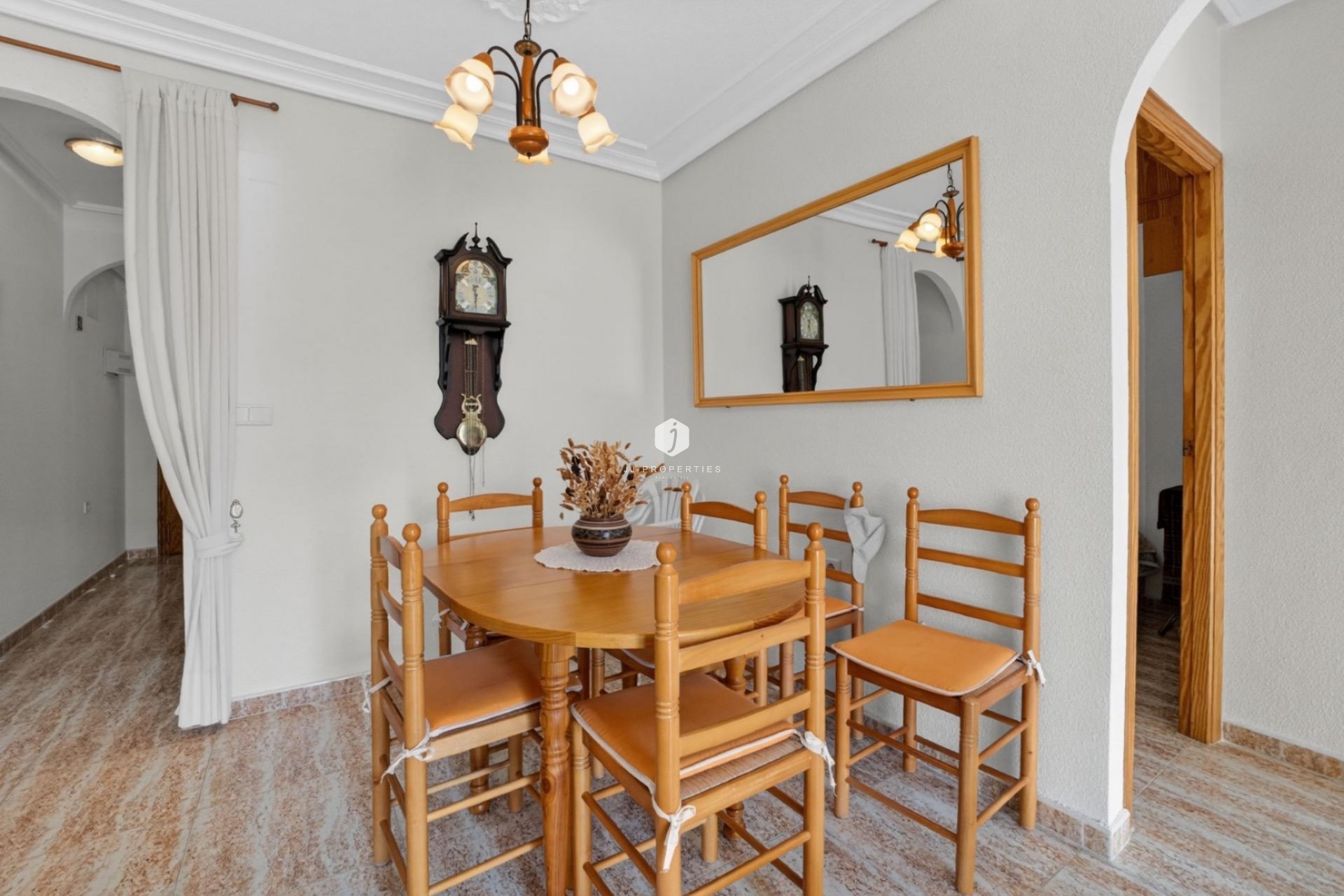D'occasion - Appartement -
Torrevieja - Playa de los locos
