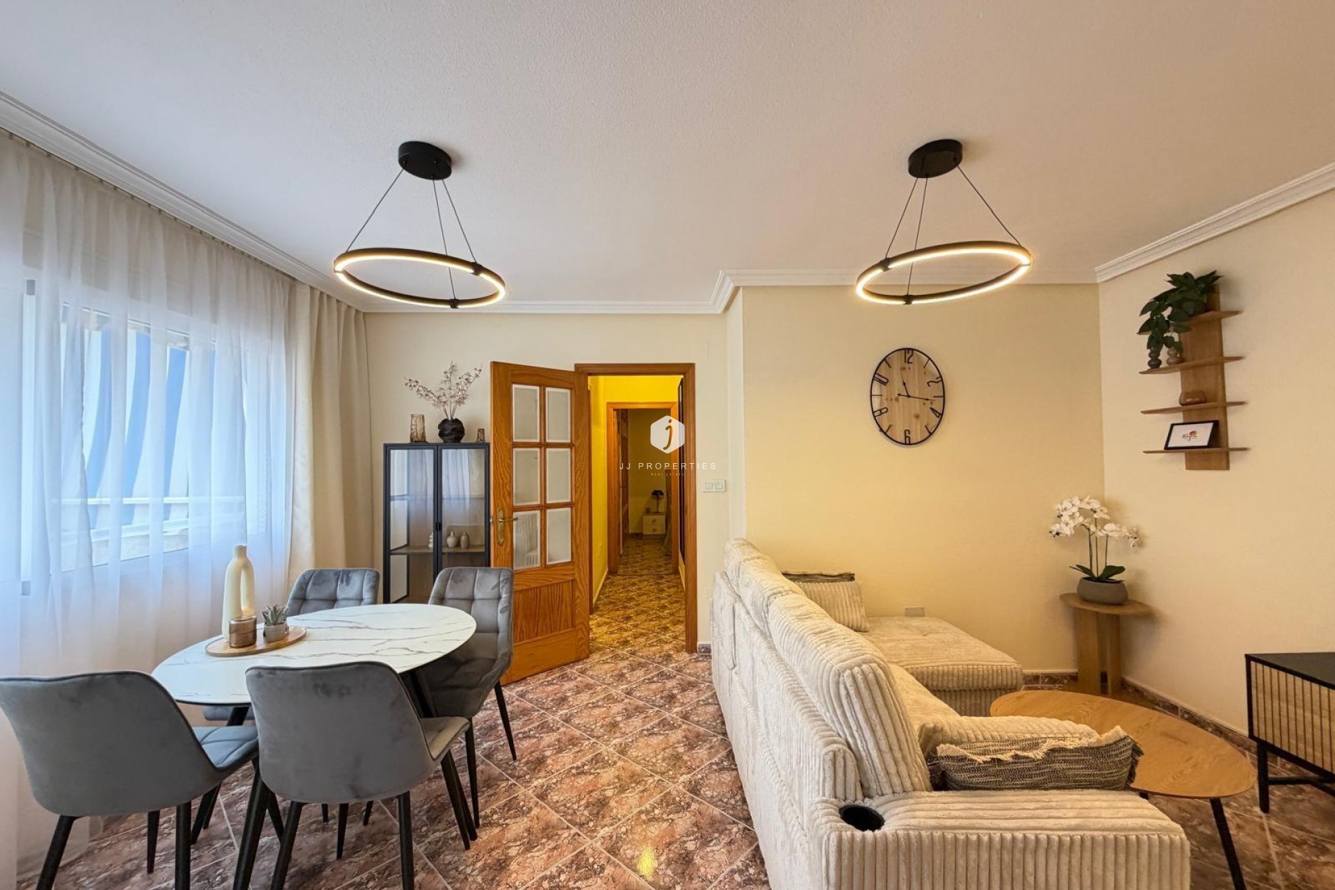 D'occasion - Appartement -
Torrevieja - Playa de los Locos