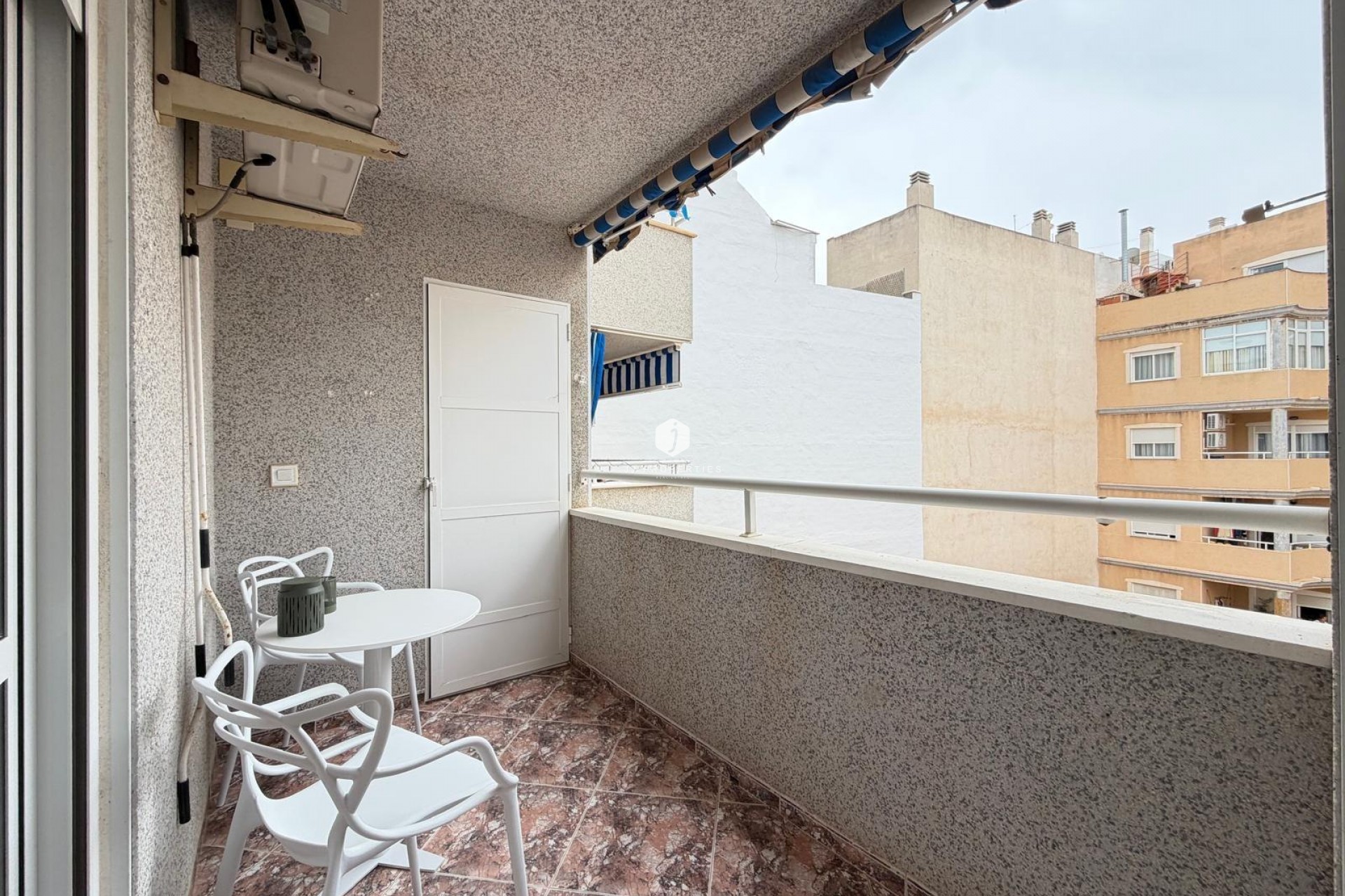 D'occasion - Appartement -
Torrevieja - Playa de los Locos
