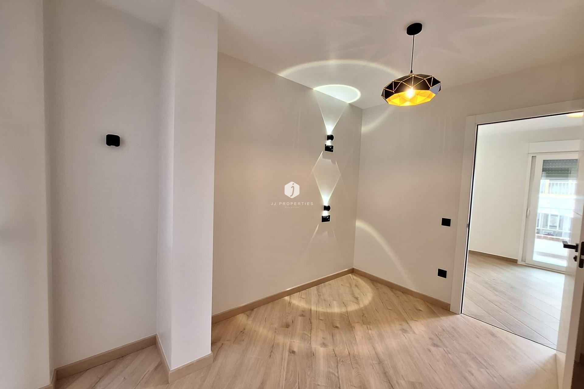 D'occasion - Appartement -
Torrevieja - Playa de los Locos