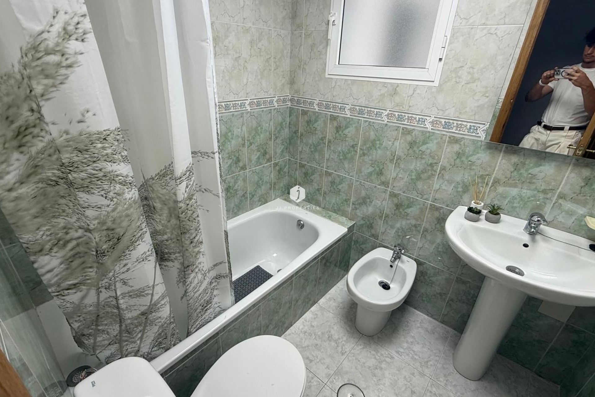 D'occasion - Appartement -
Torrevieja - Playa de los Locos