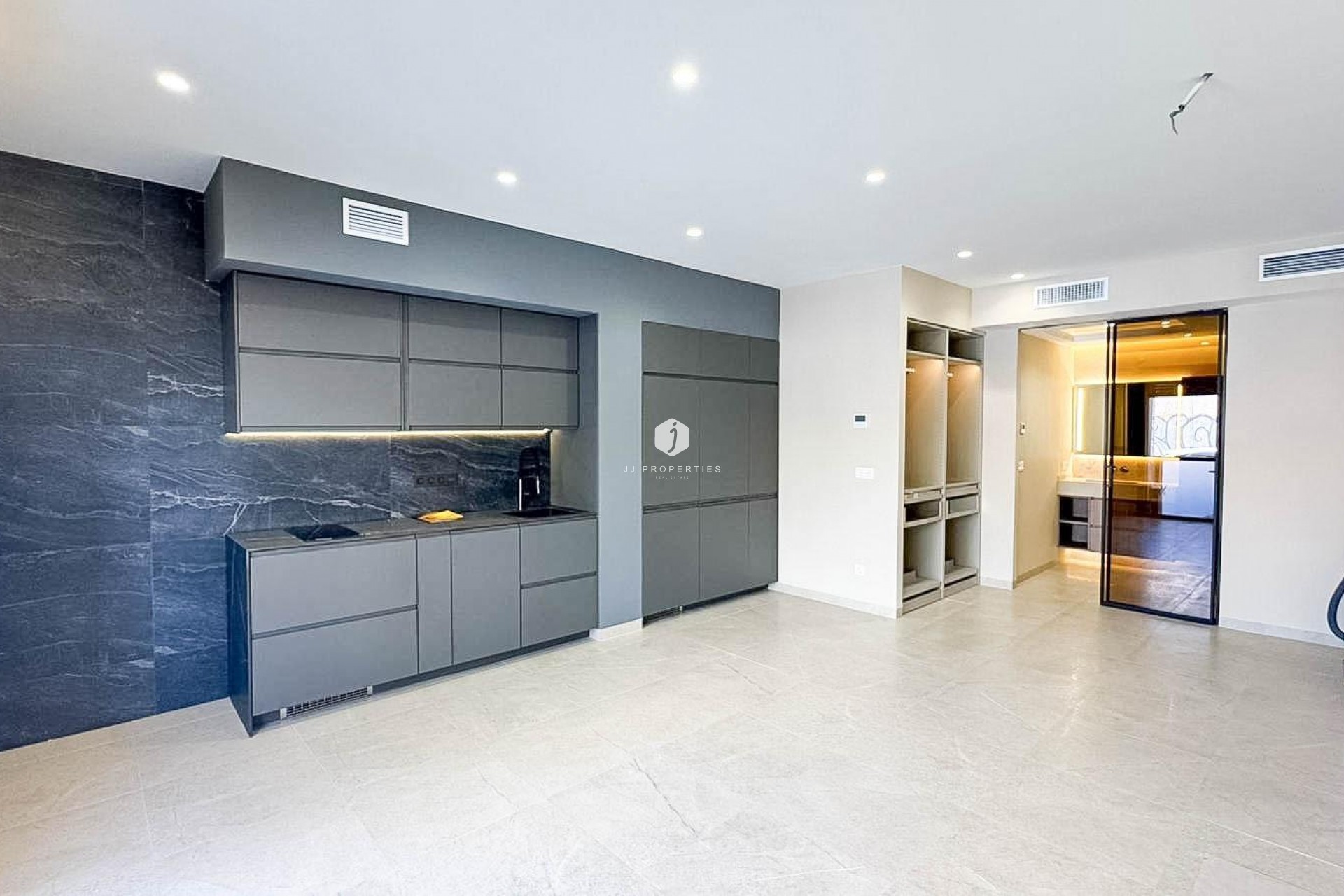 D'occasion - Appartement -
Torrevieja - Playa de los Locos