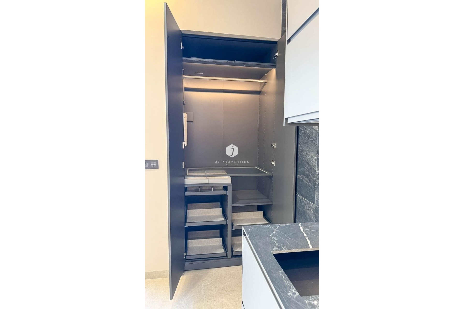 D'occasion - Appartement -
Torrevieja - Playa de los Locos
