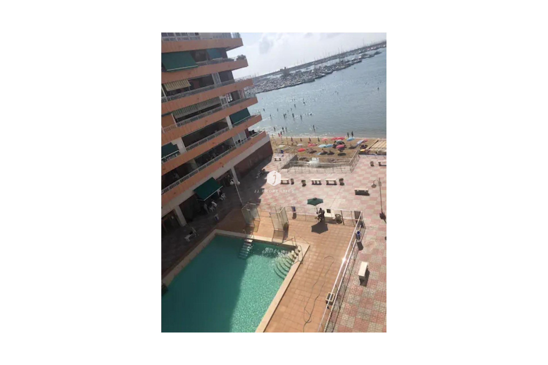 D'occasion - Appartement -
Torrevieja - Playa de los Naufragos