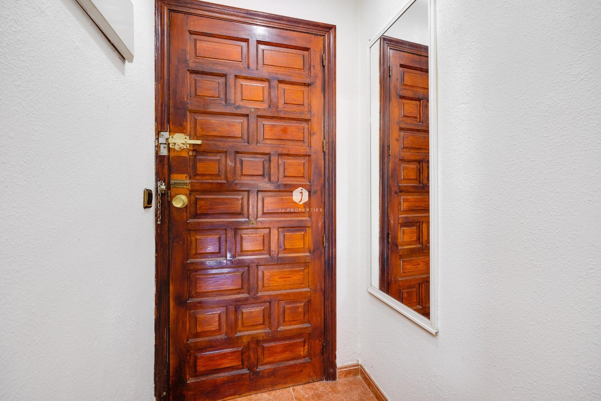 D'occasion - Appartement -
Torrevieja - Playa de los Naufragos