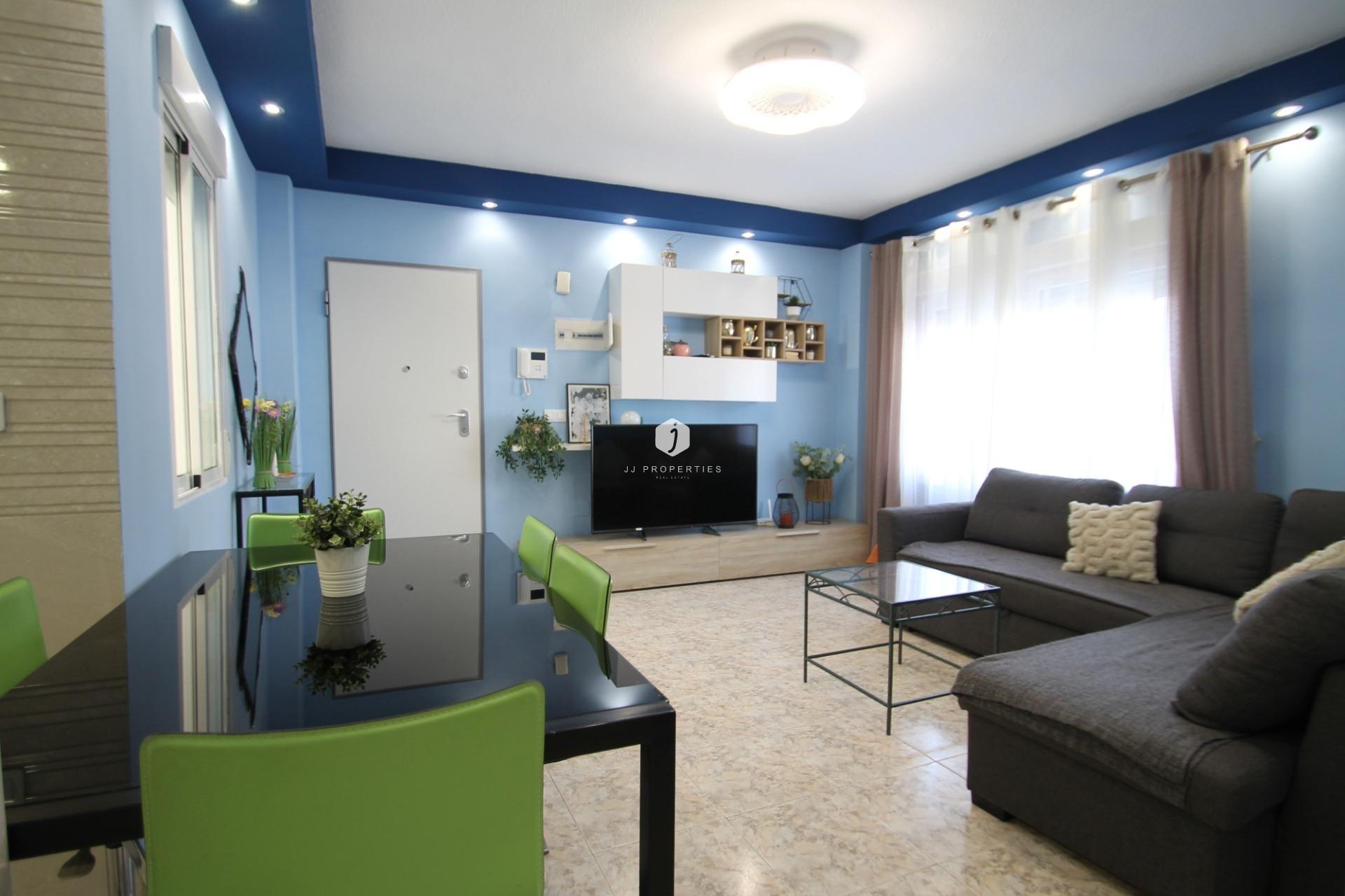 D'occasion - Appartement -
Torrevieja - Playa de los Naufragos