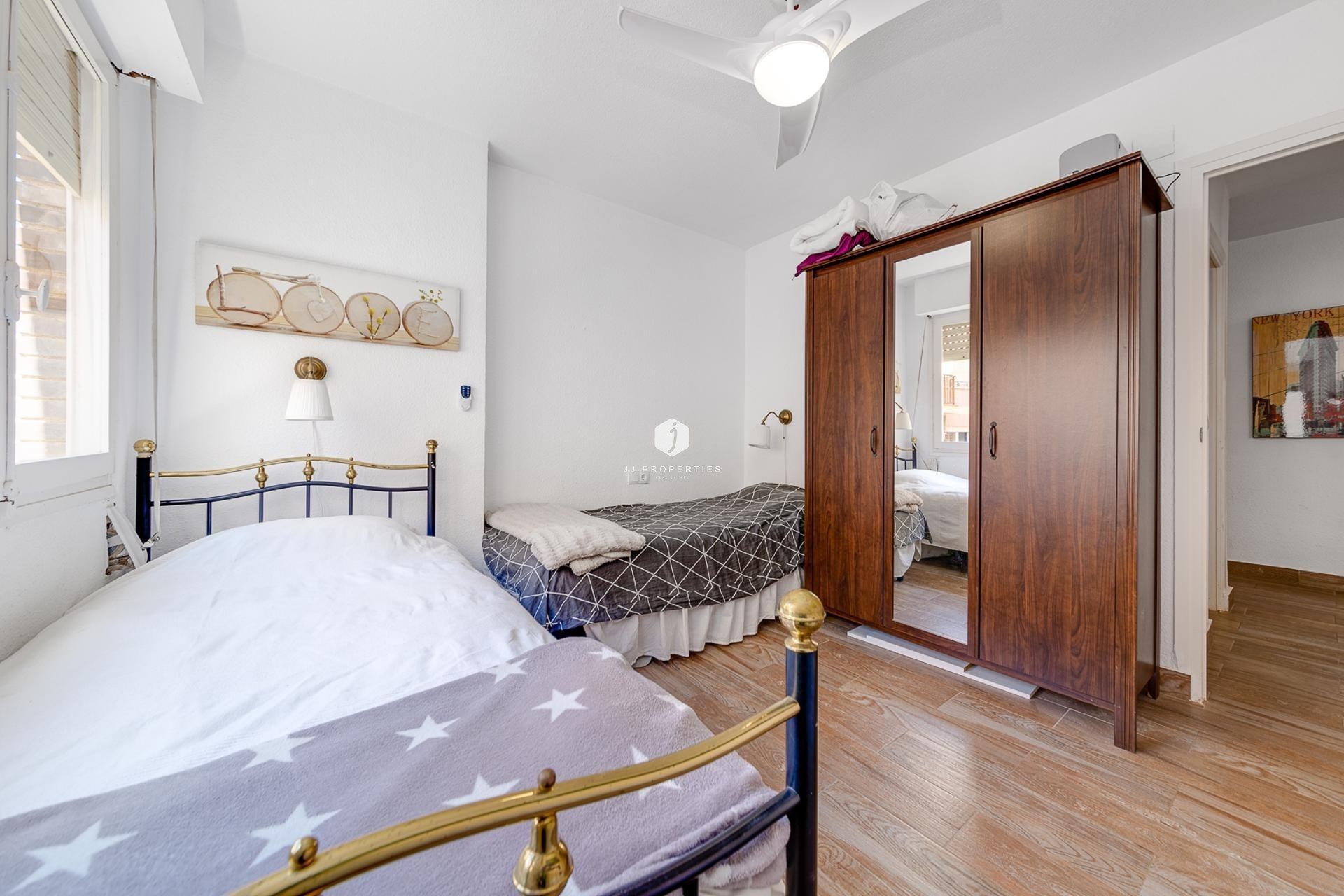 D'occasion - Appartement -
Torrevieja - Playa del Cura