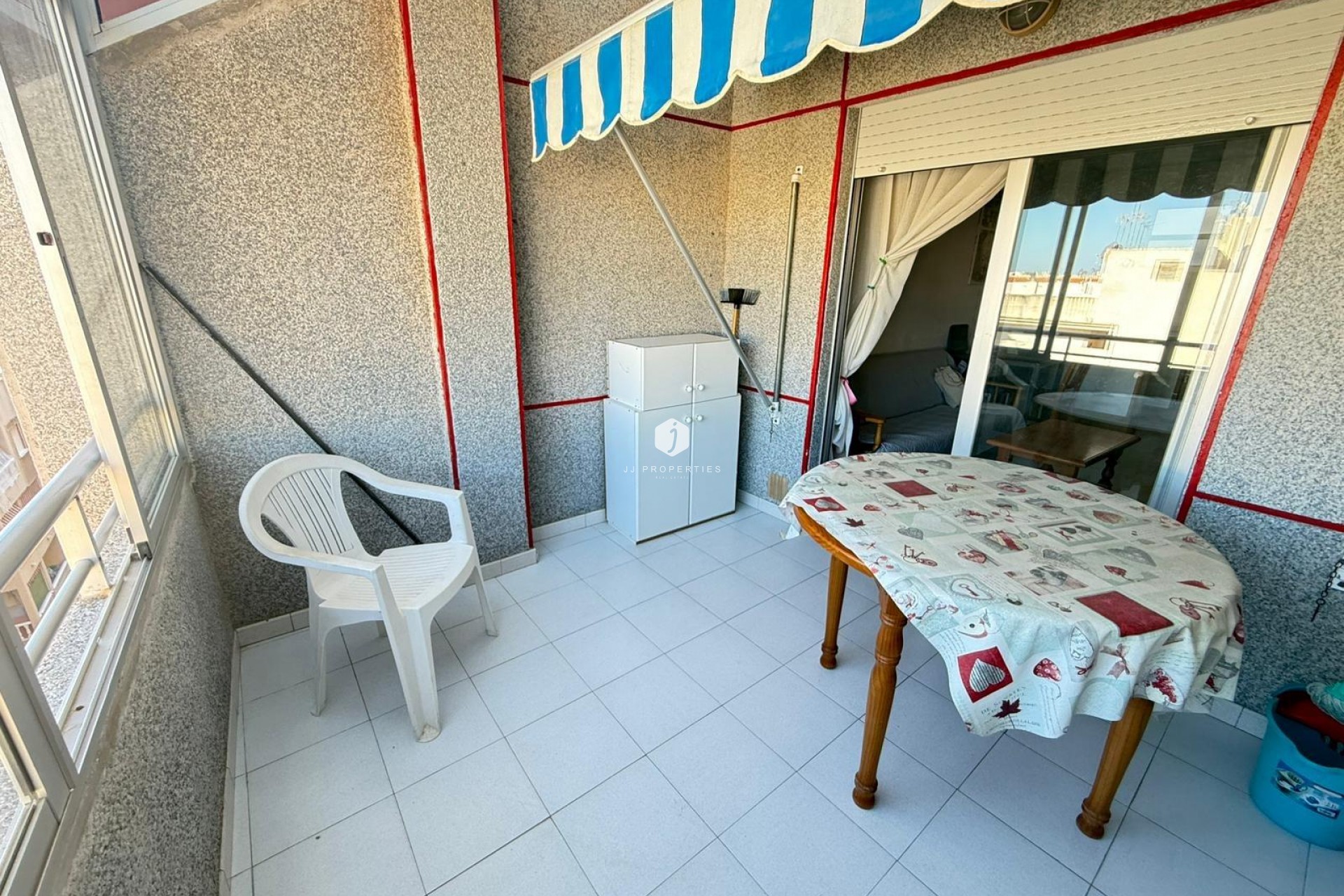 D'occasion - Appartement -
Torrevieja - Playa del Cura