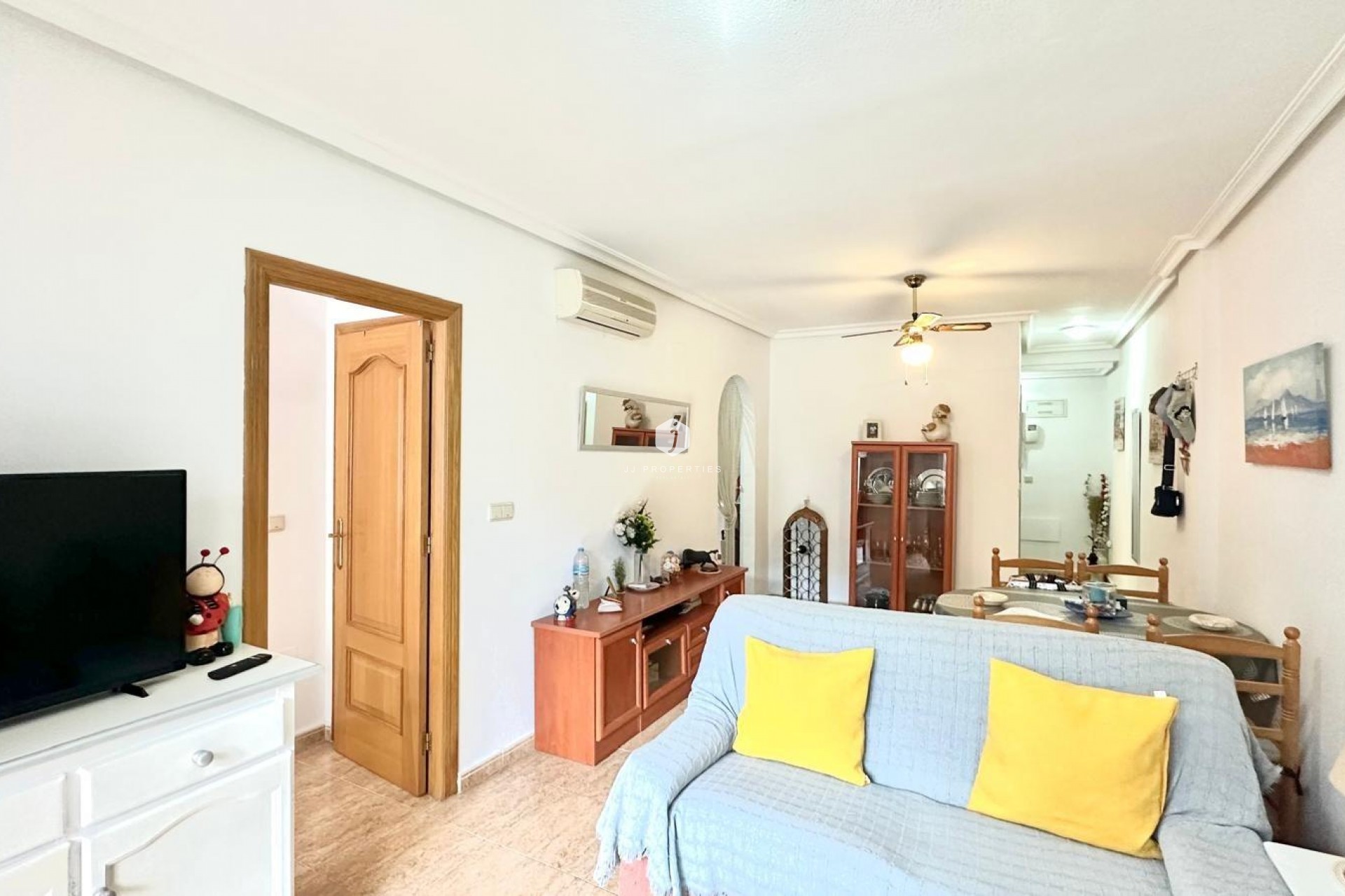 D'occasion - Appartement -
Torrevieja - Playa del Cura