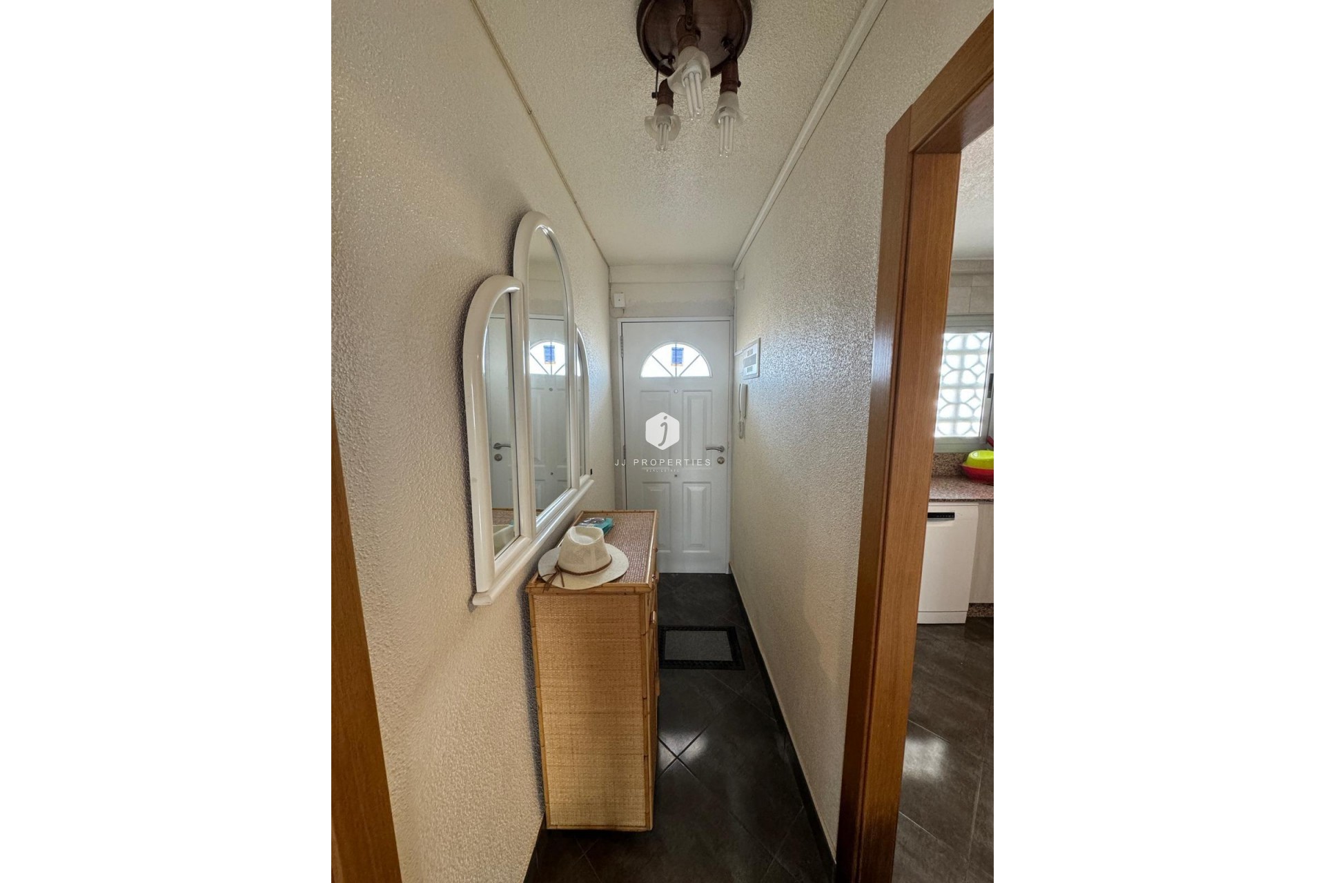 D'occasion - Appartement -
Torrevieja - Playa del Cura