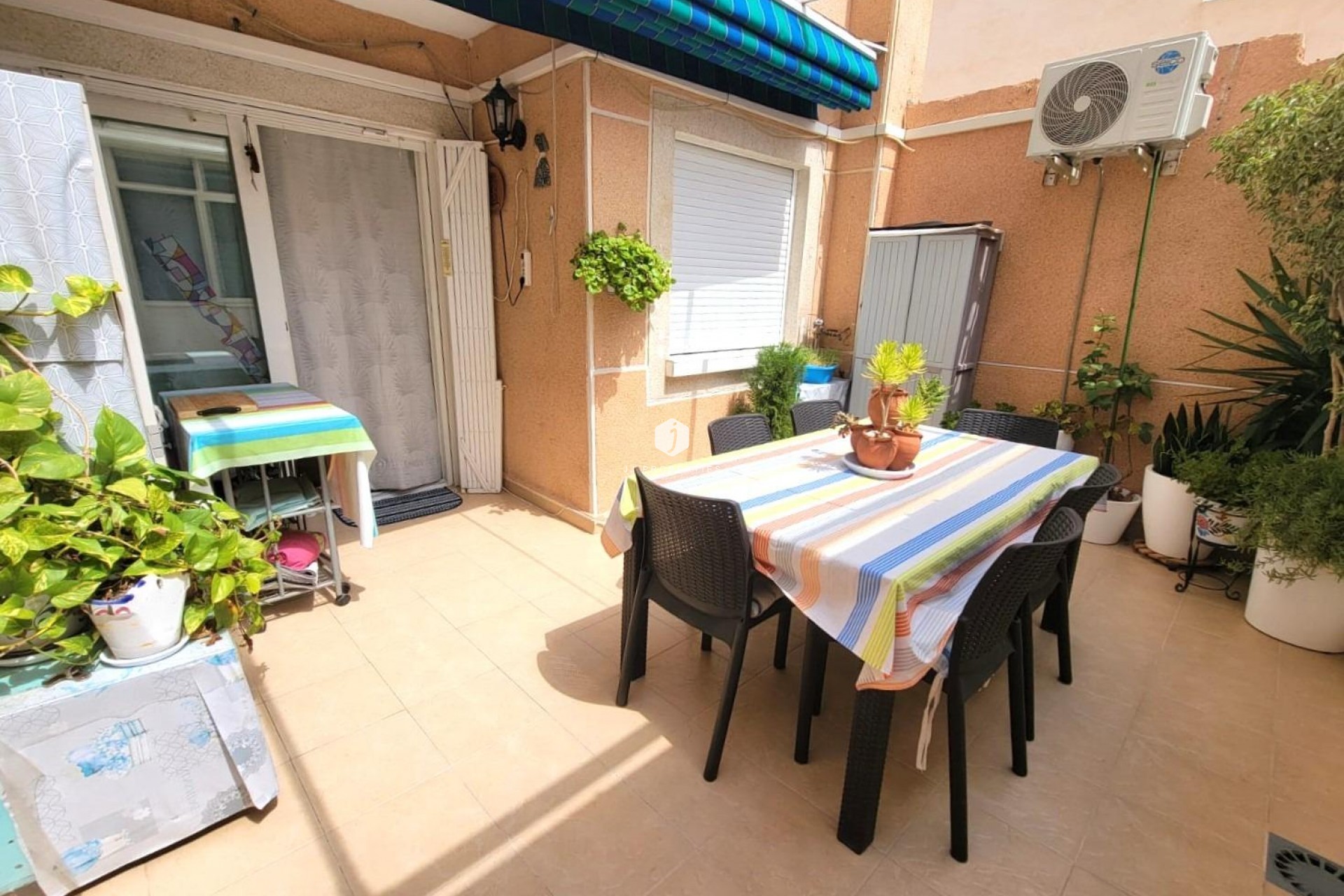 D'occasion - Appartement -
Torrevieja - Playa del Cura