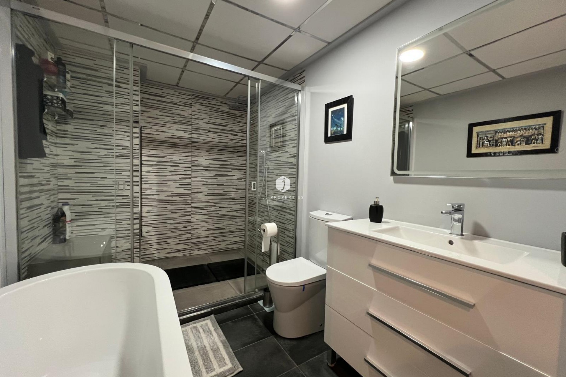 D'occasion - Appartement -
Torrevieja - Playa del Cura