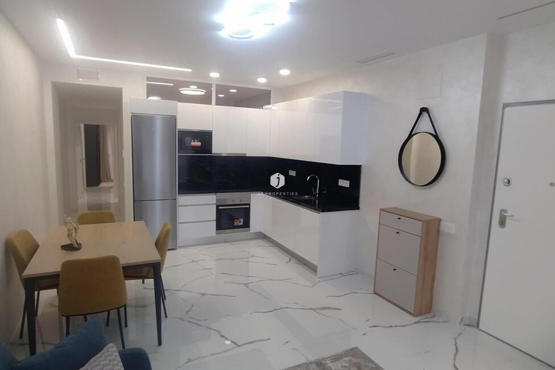 D'occasion - Appartement -
Torrevieja - Playa del Cura