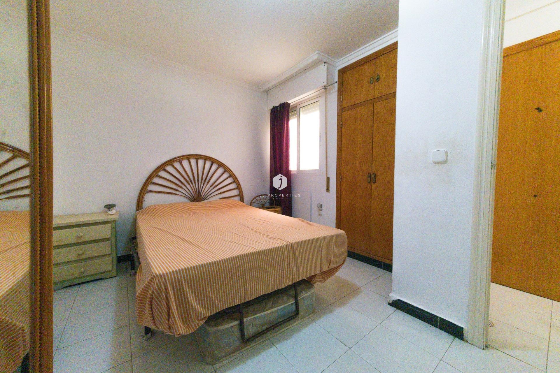 D'occasion - Appartement -
Torrevieja - Playa del Cura