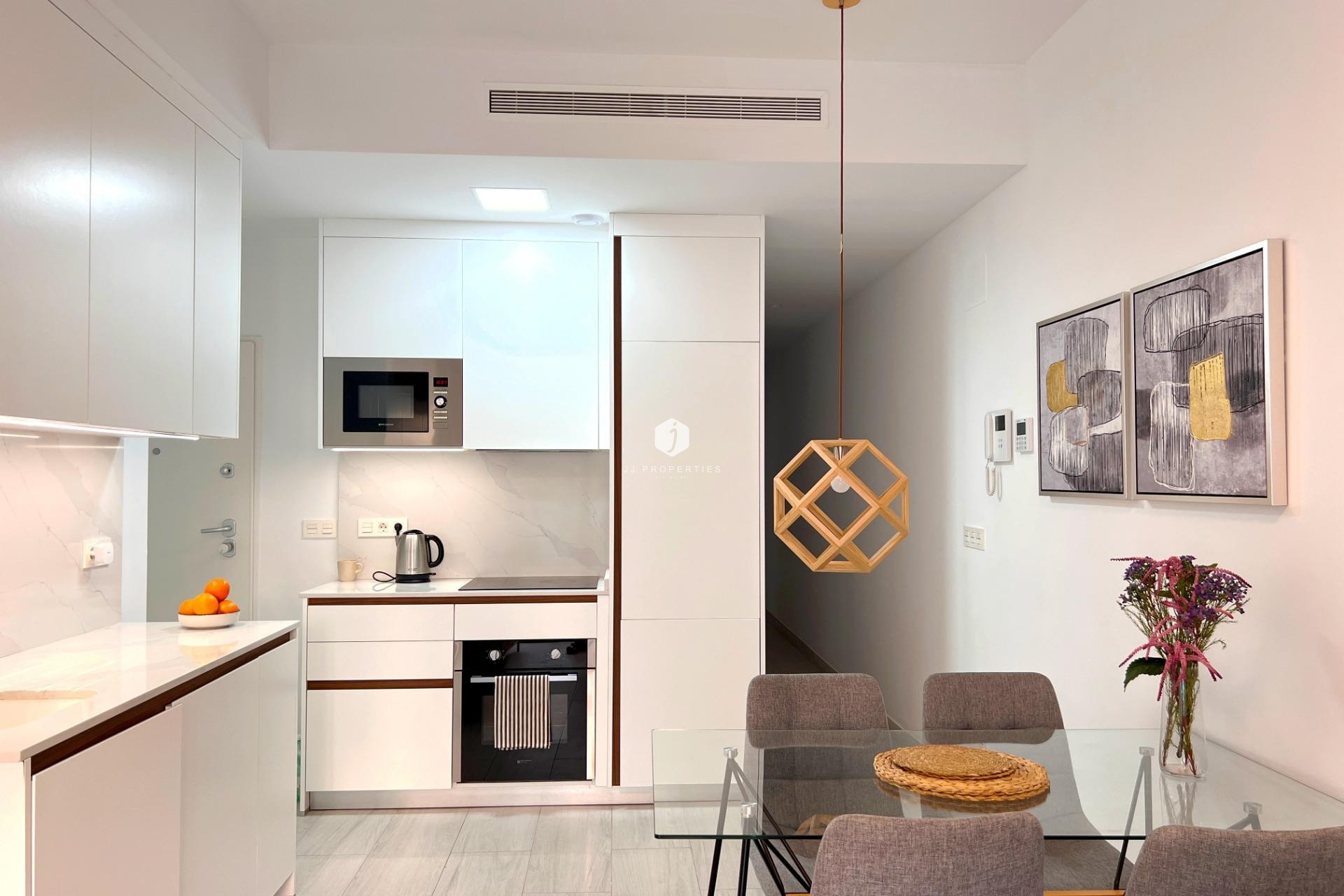 D'occasion - Appartement -
Torrevieja - Playa del Cura