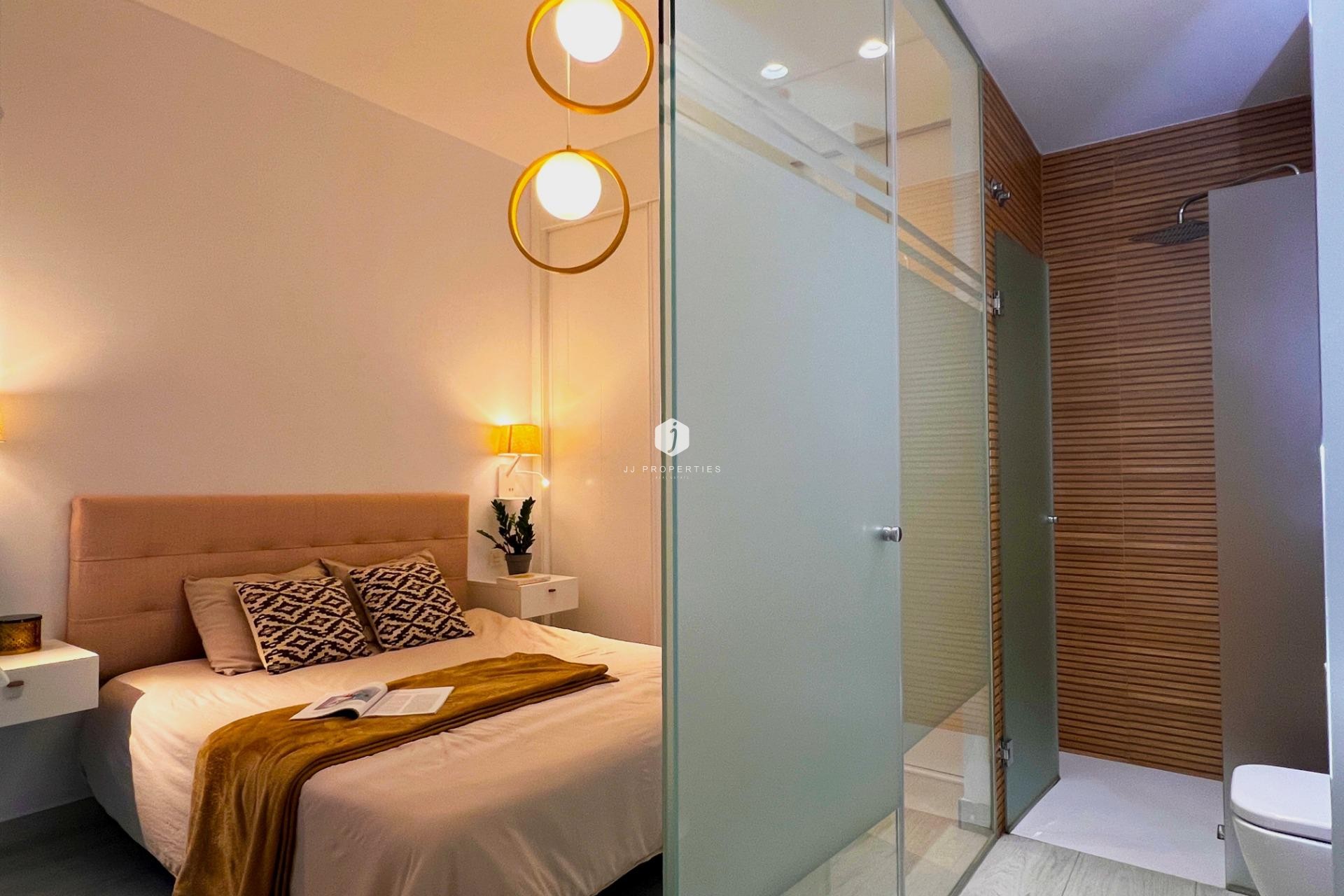 D'occasion - Appartement -
Torrevieja - Playa del Cura