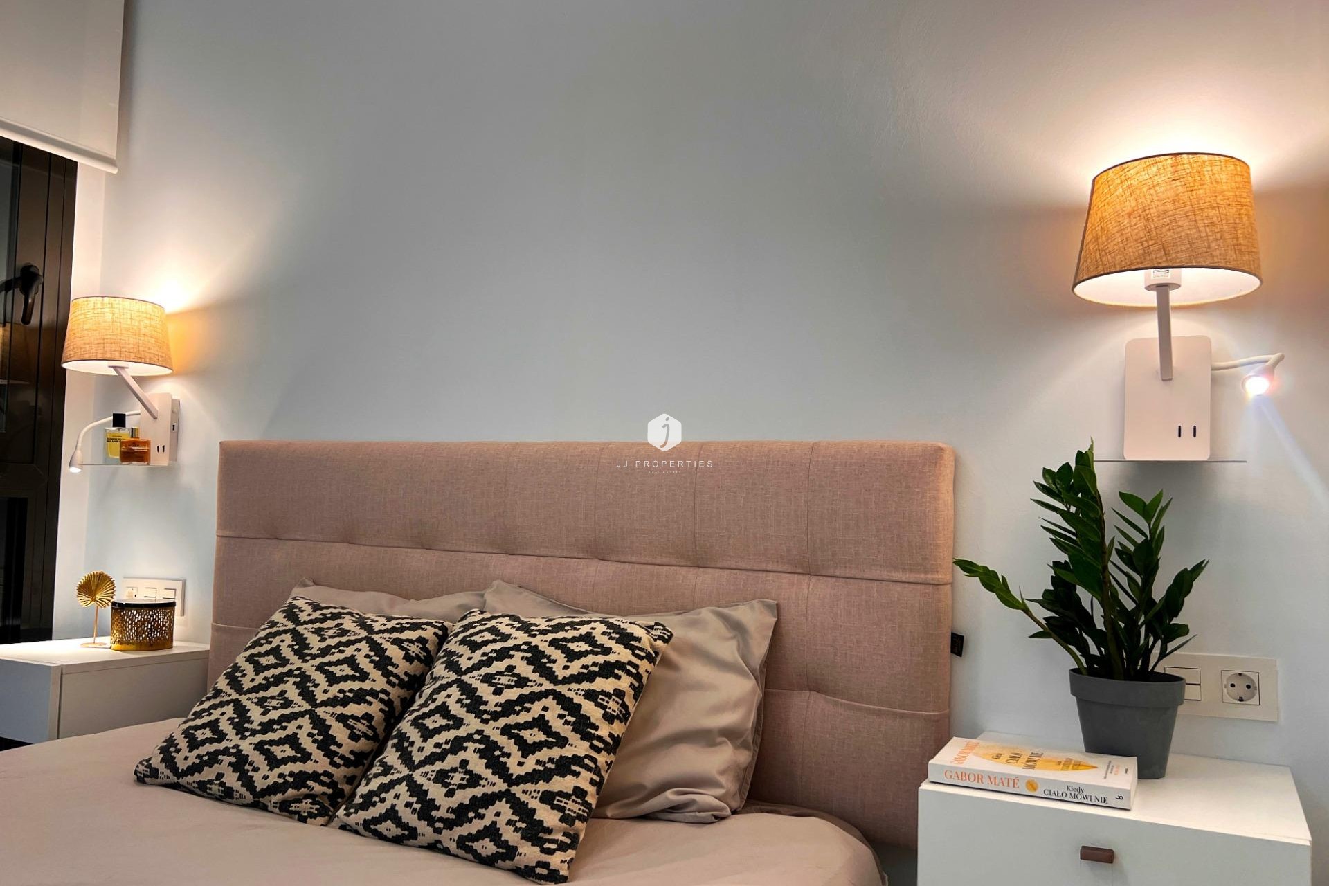 D'occasion - Appartement -
Torrevieja - Playa del Cura