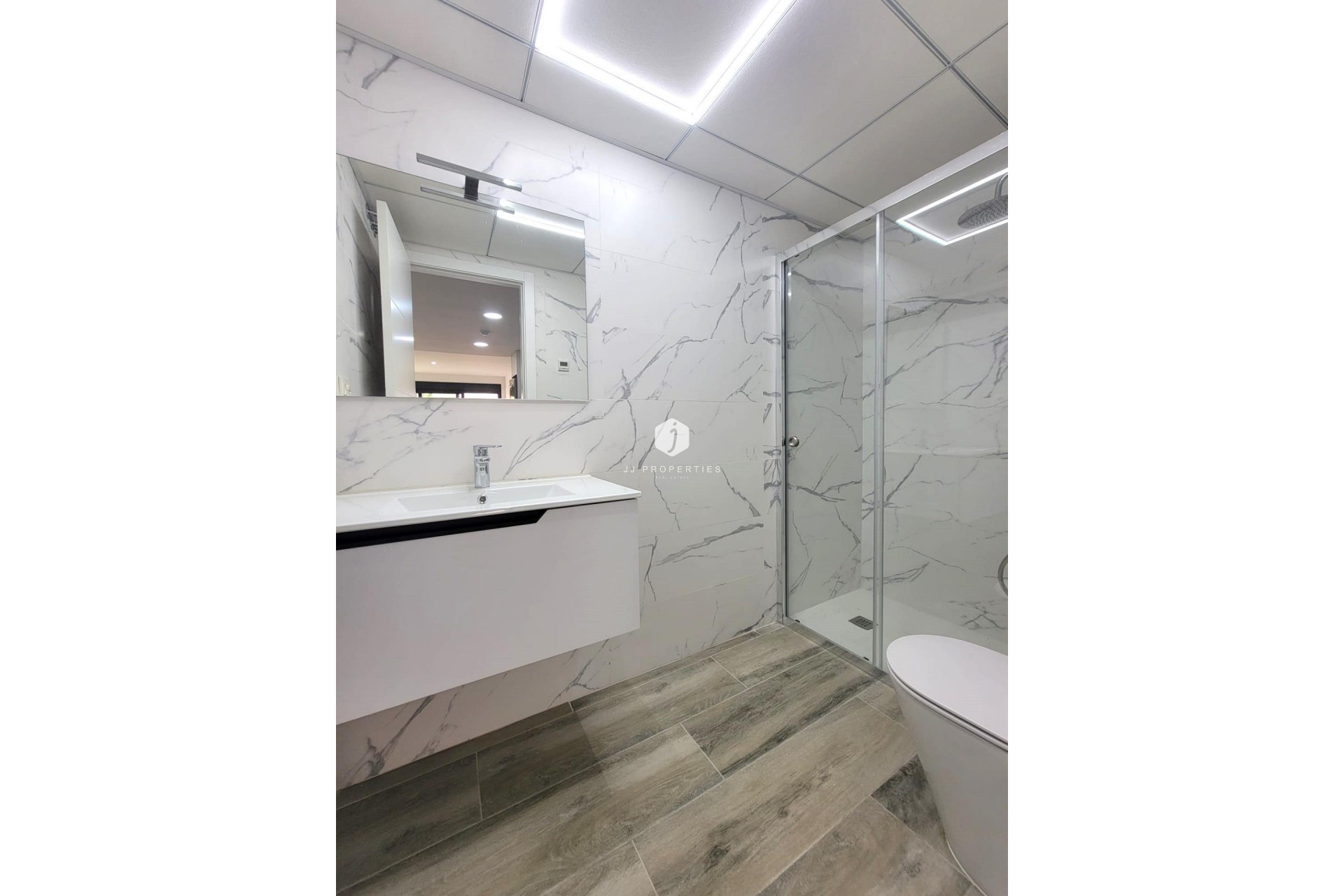 D'occasion - Appartement -
Torrevieja - Playa del Cura