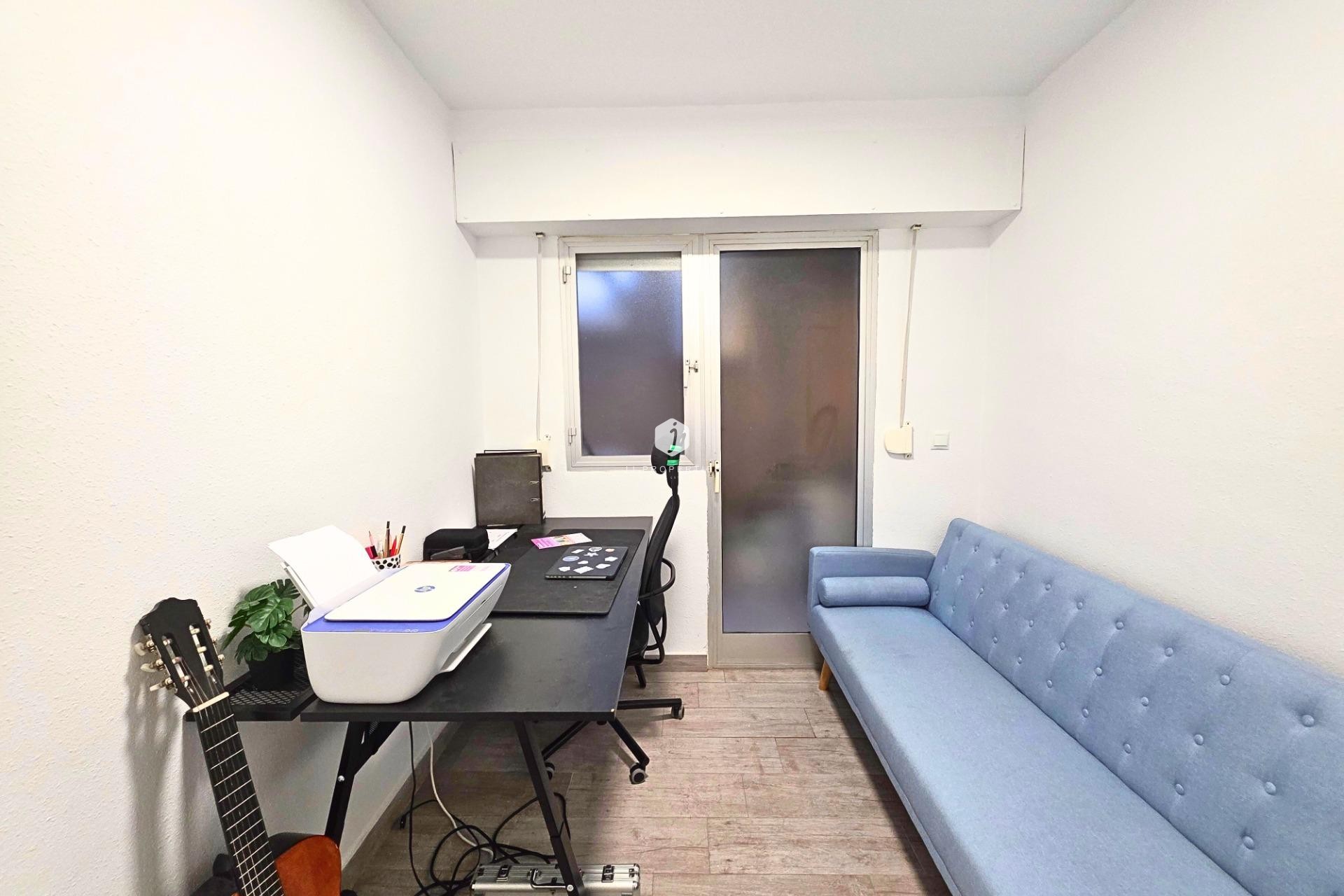 D'occasion - Appartement -
Torrevieja - Playa del Cura