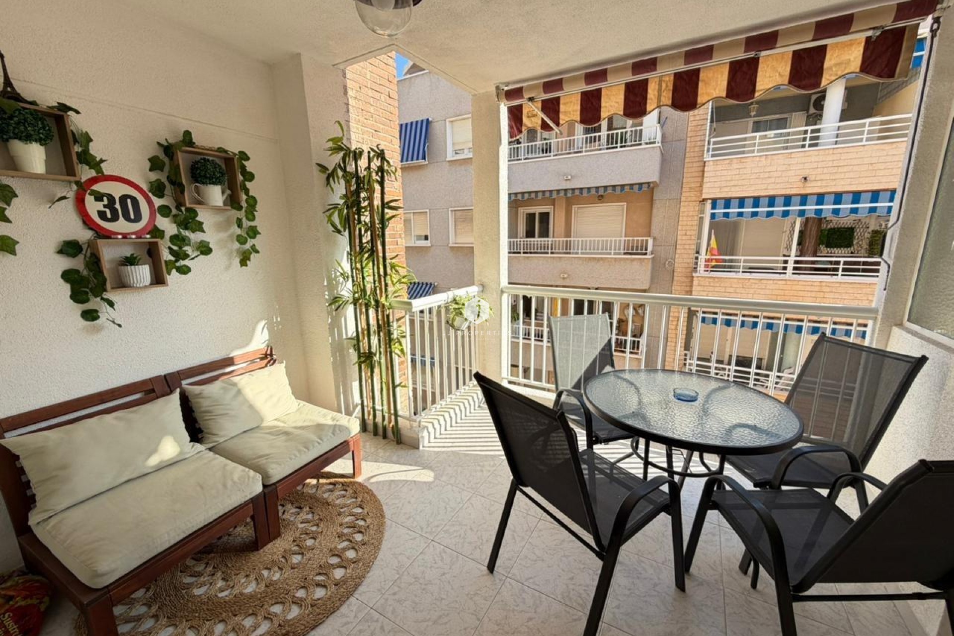 D'occasion - Appartement -
Torrevieja - Playa del Cura
