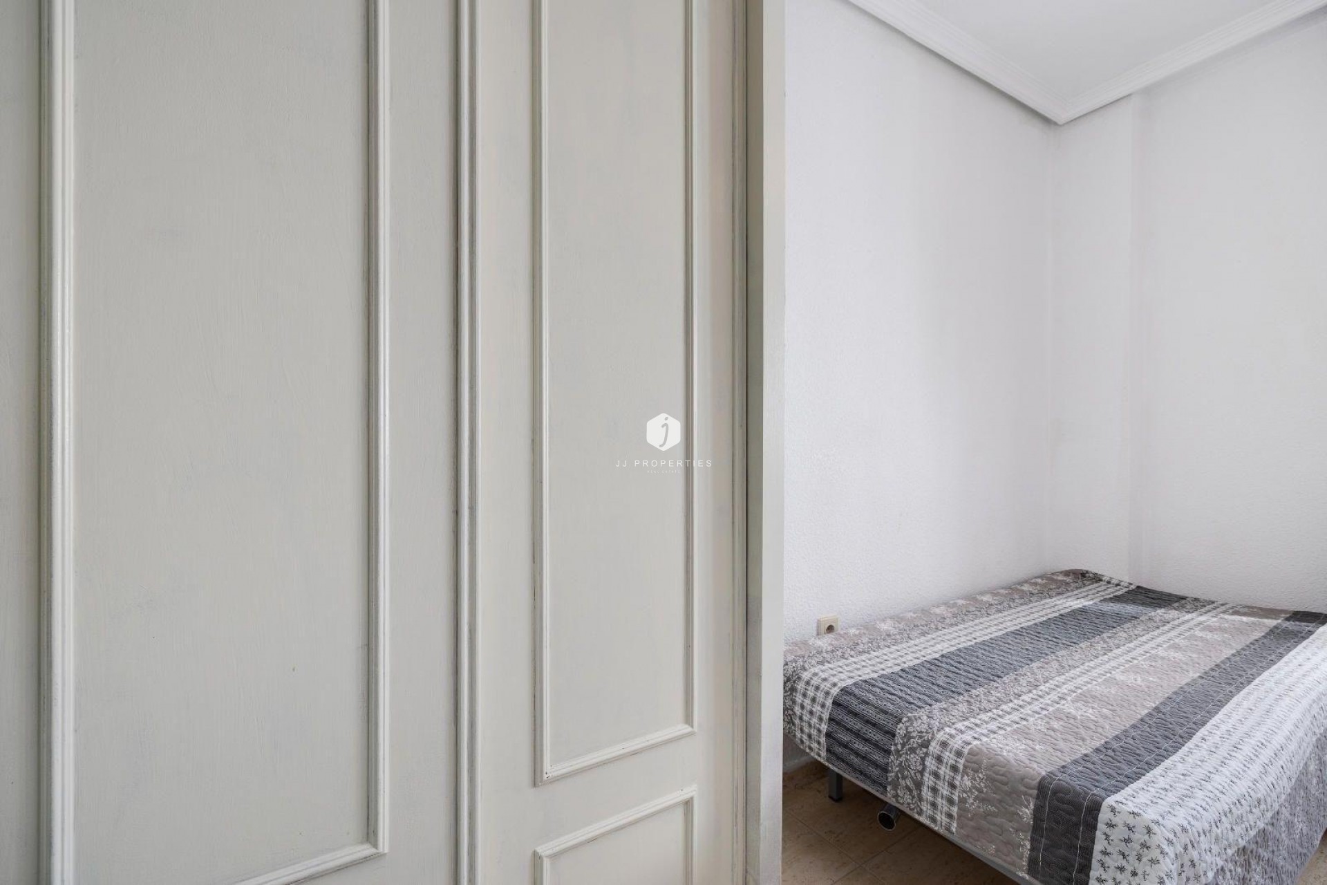 D'occasion - Appartement -
Torrevieja - Playa del Cura