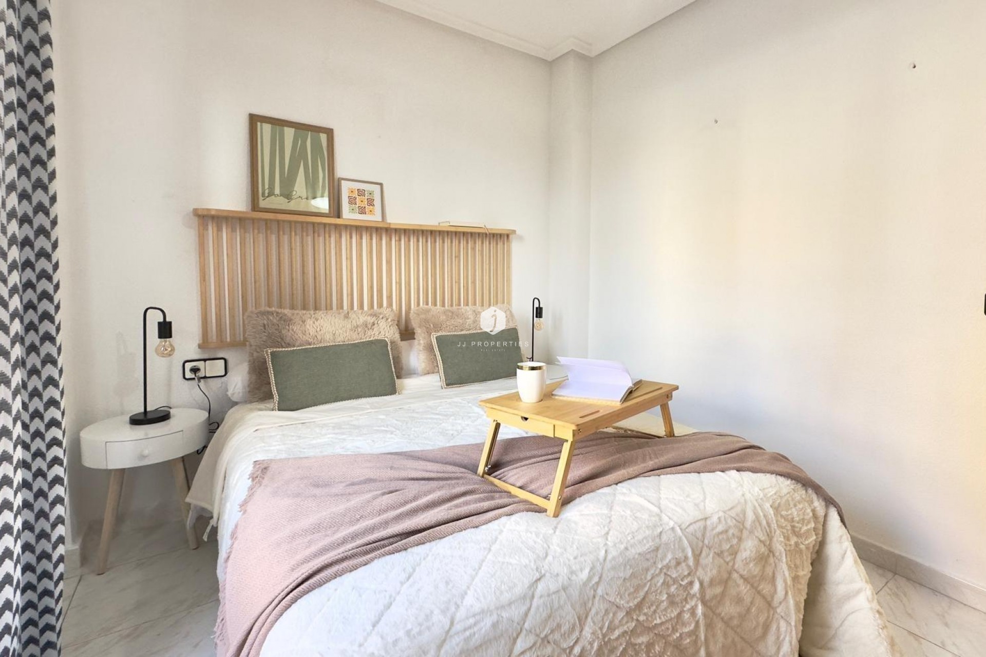 D'occasion - Appartement -
Torrevieja - Playa del Cura