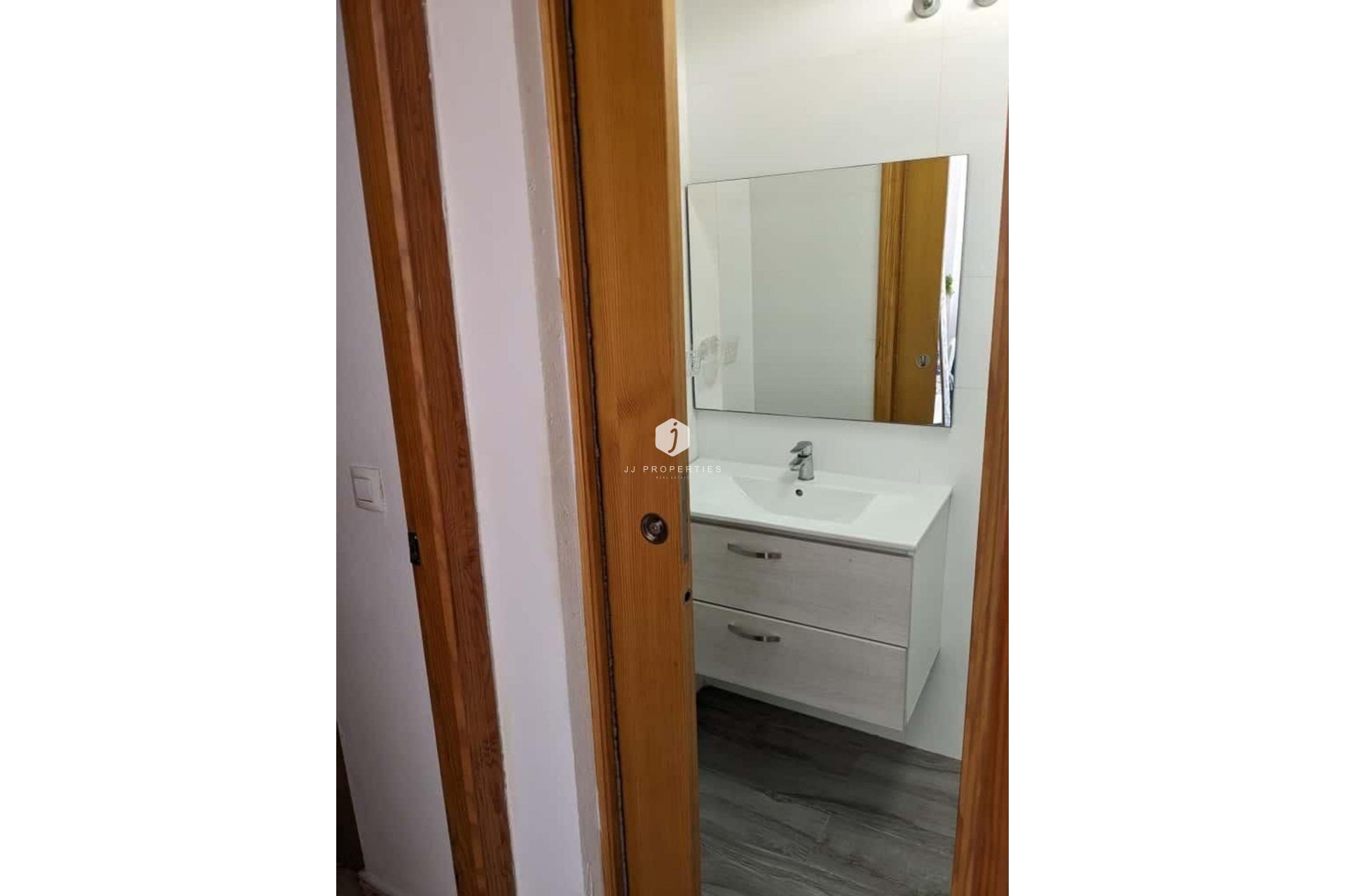 D'occasion - Appartement -
Torrevieja - Playa del Cura